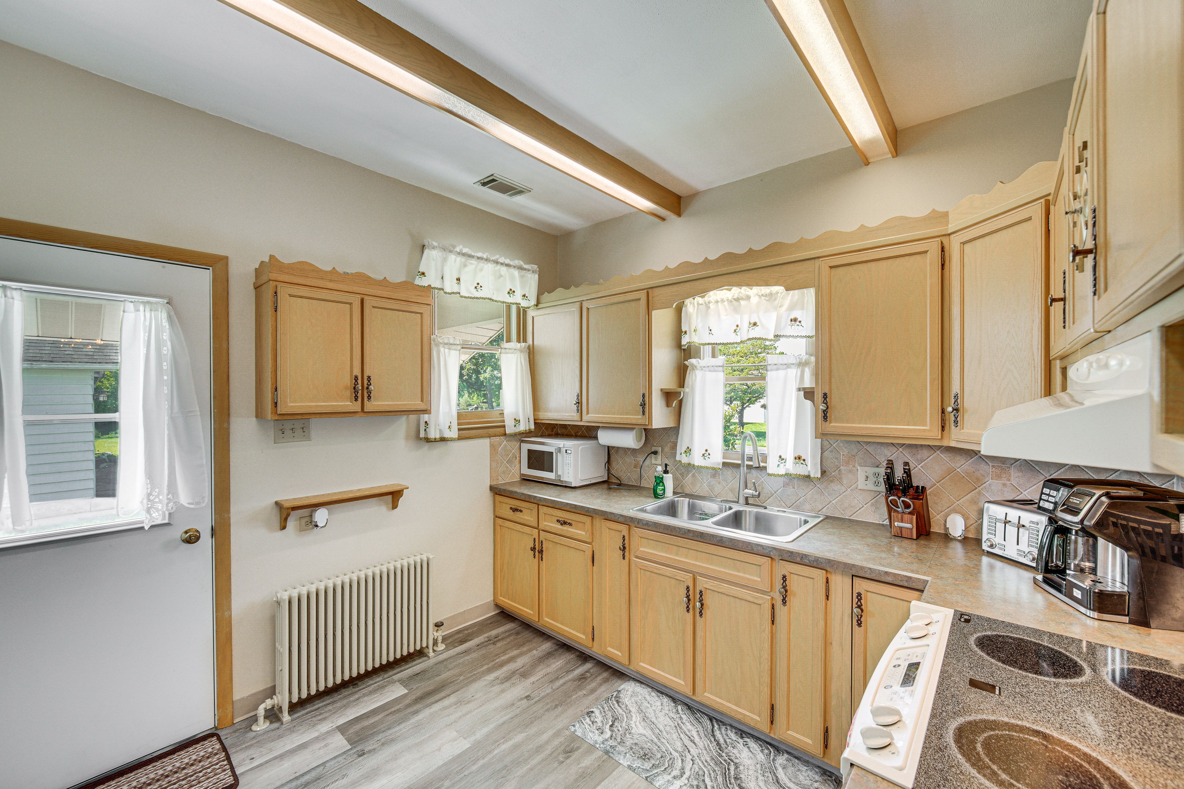Kitchen | 1st Floor | Cooking Basics | Stove/Oven