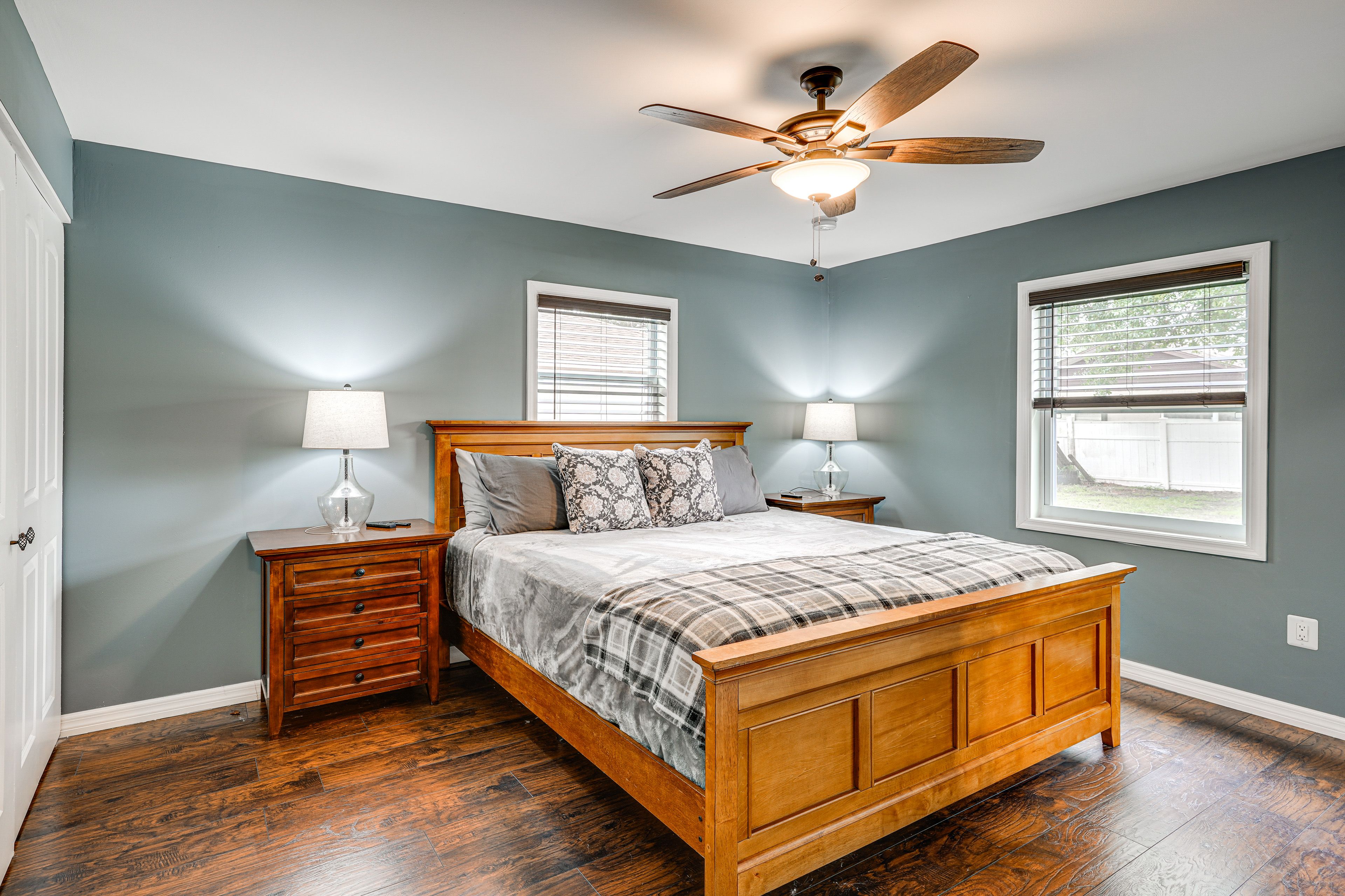 Bedroom 1 | King Bed | Linens Provided