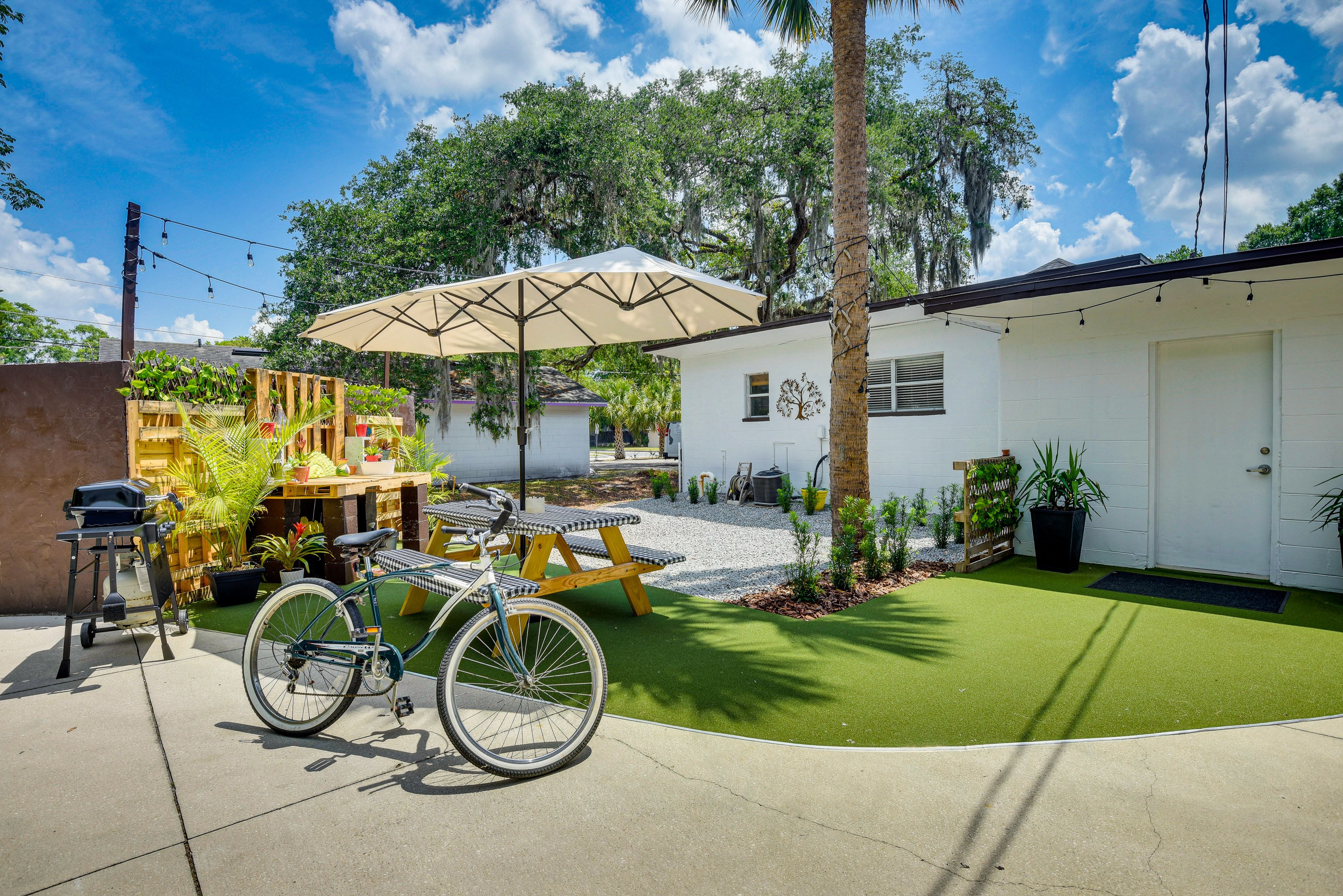 Backyard | Gas Grill | Bicycle | Outdoor Dining Area