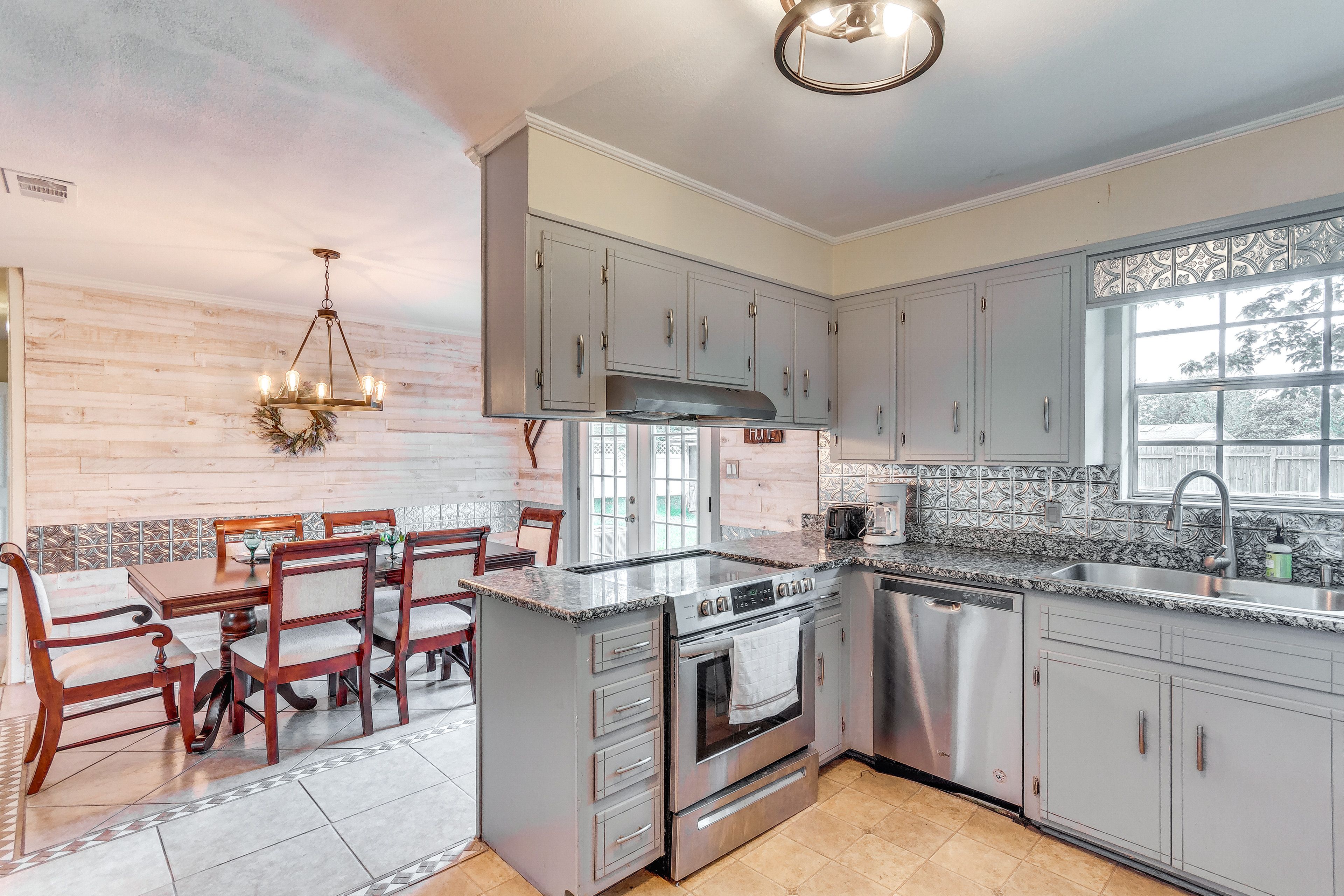 Kitchen | Dining Area | Cooking Basics