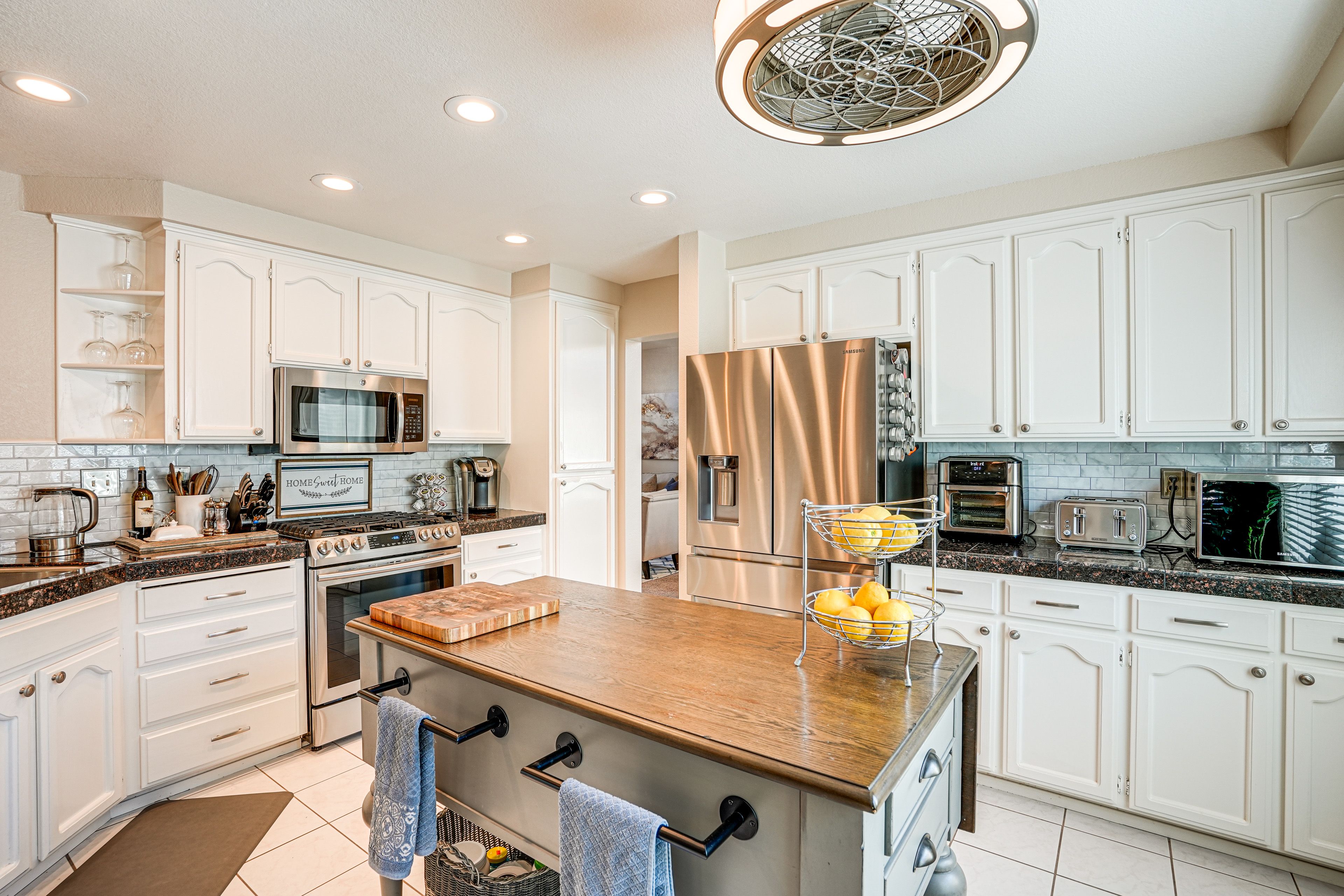 Kitchen | 1st Floor | Keurig & Drip Coffee Makers | Dishwasher | Cooking Basics