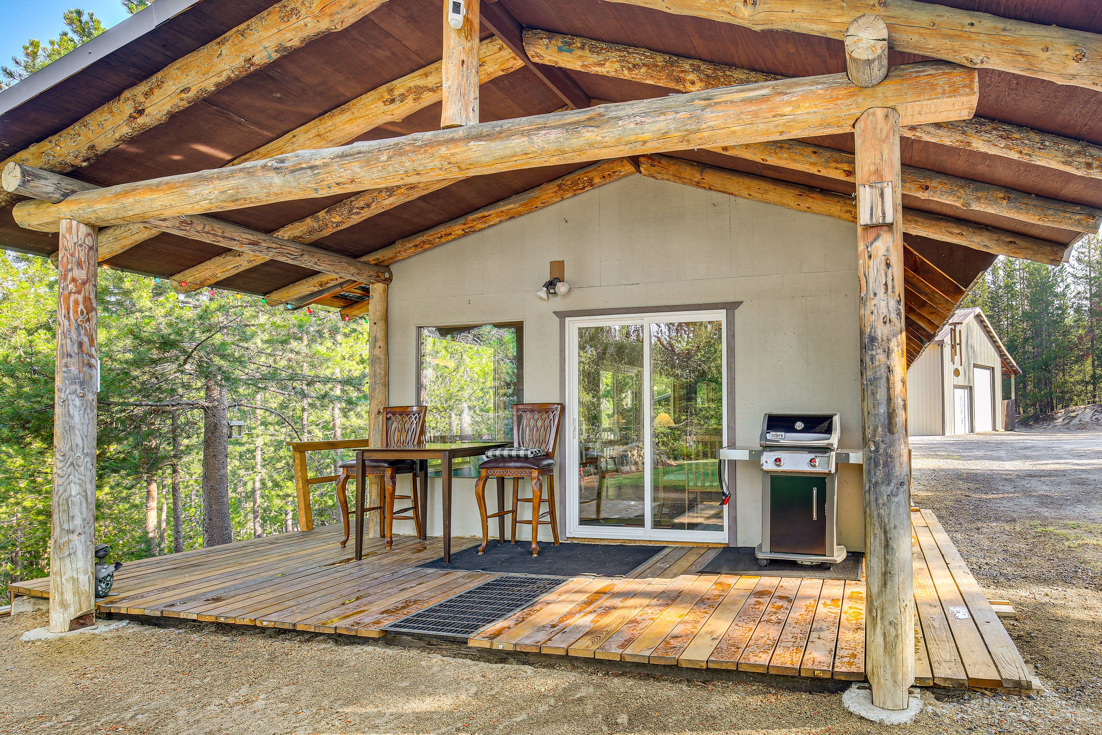 Exterior | Deck