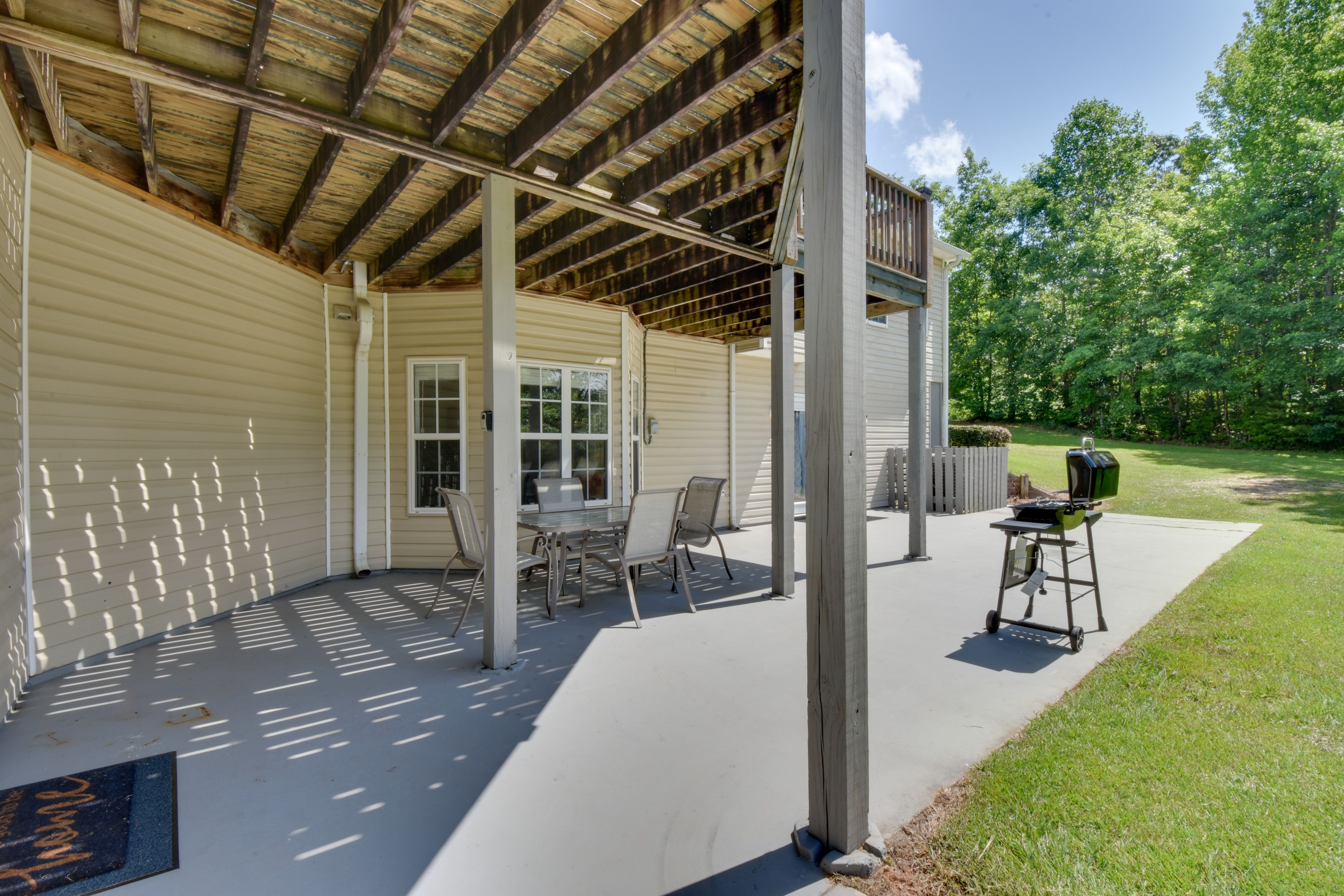 Patio | Outdoor Dining Area | Gas Grill