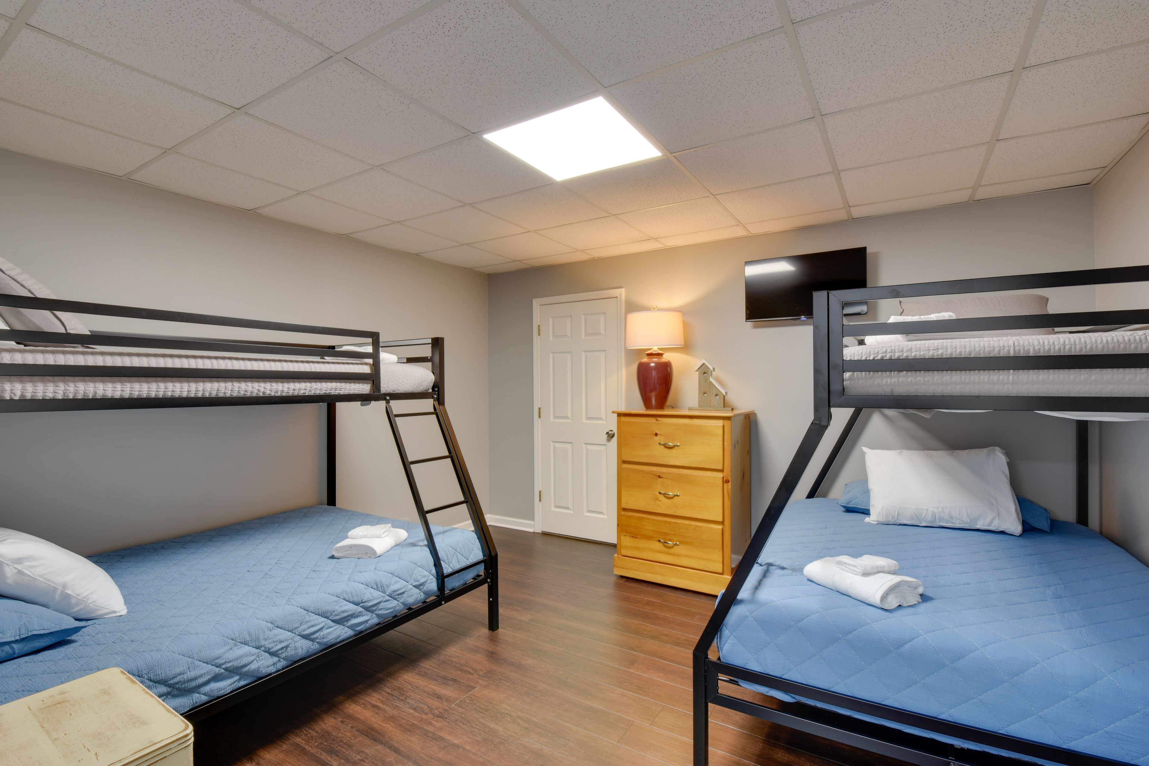 Bedroom 2 | 2 Twin/Full Bunk Beds