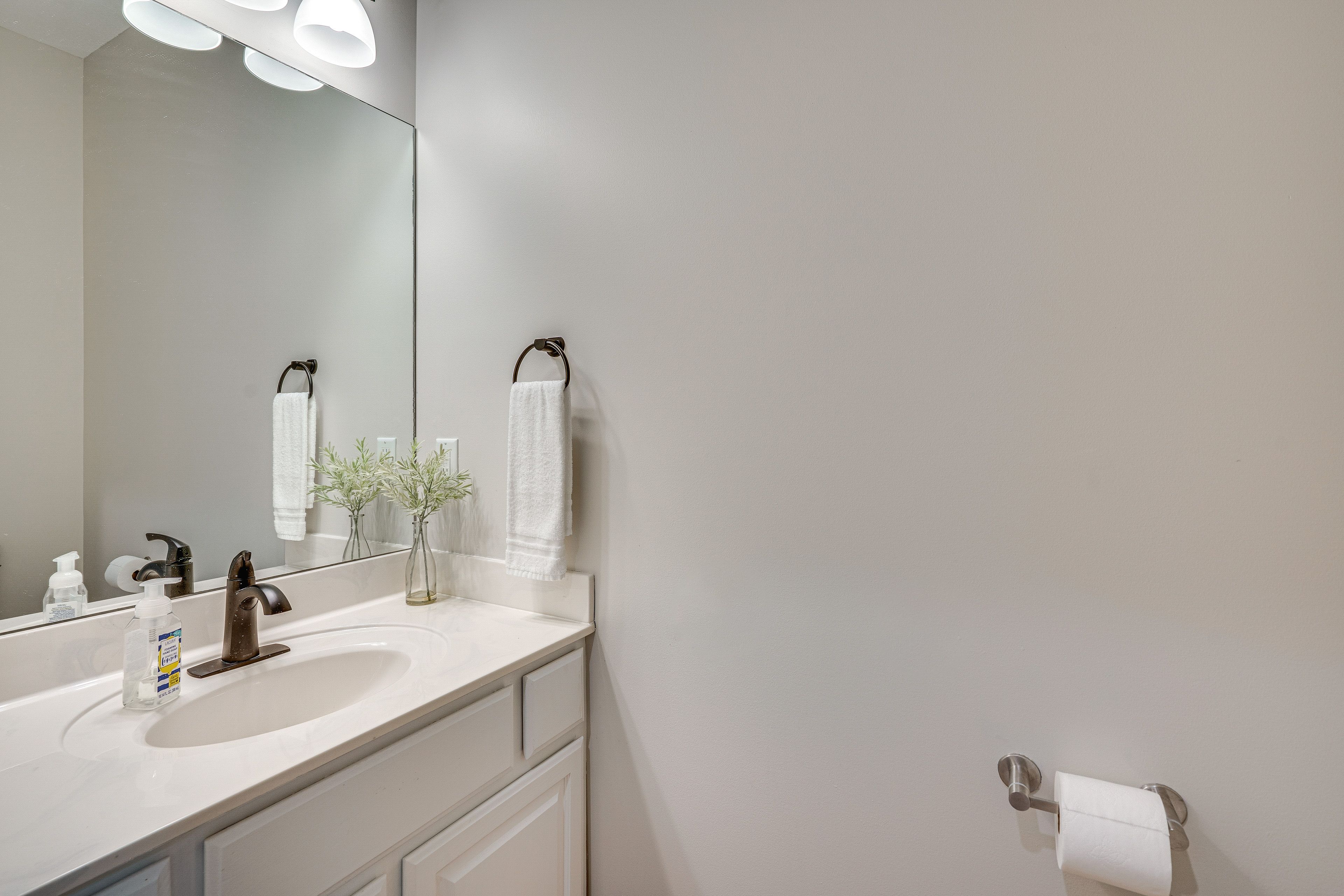 Half Bathroom | 1st Floor