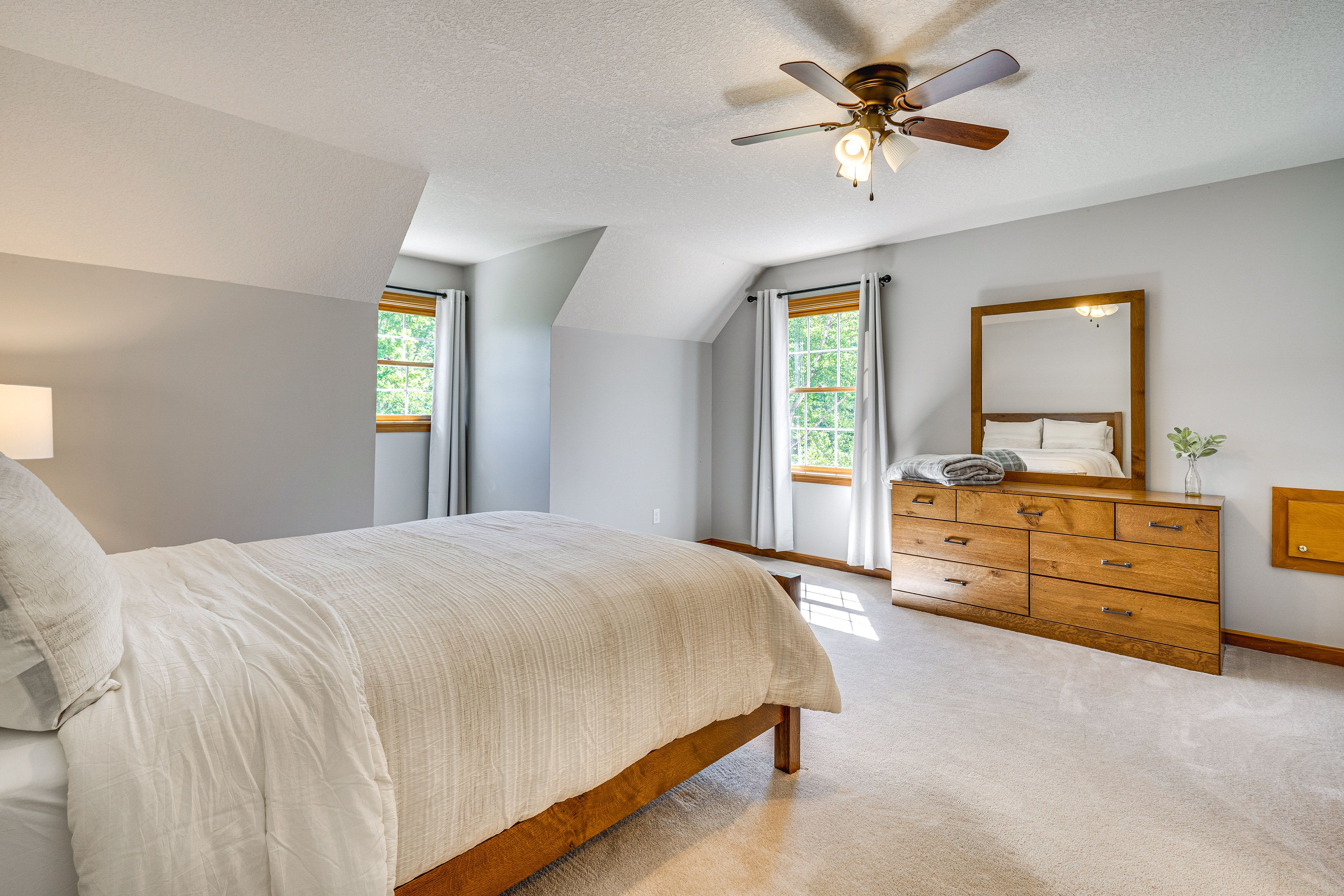Bedroom 4 | 2nd Floor | Queen Bed