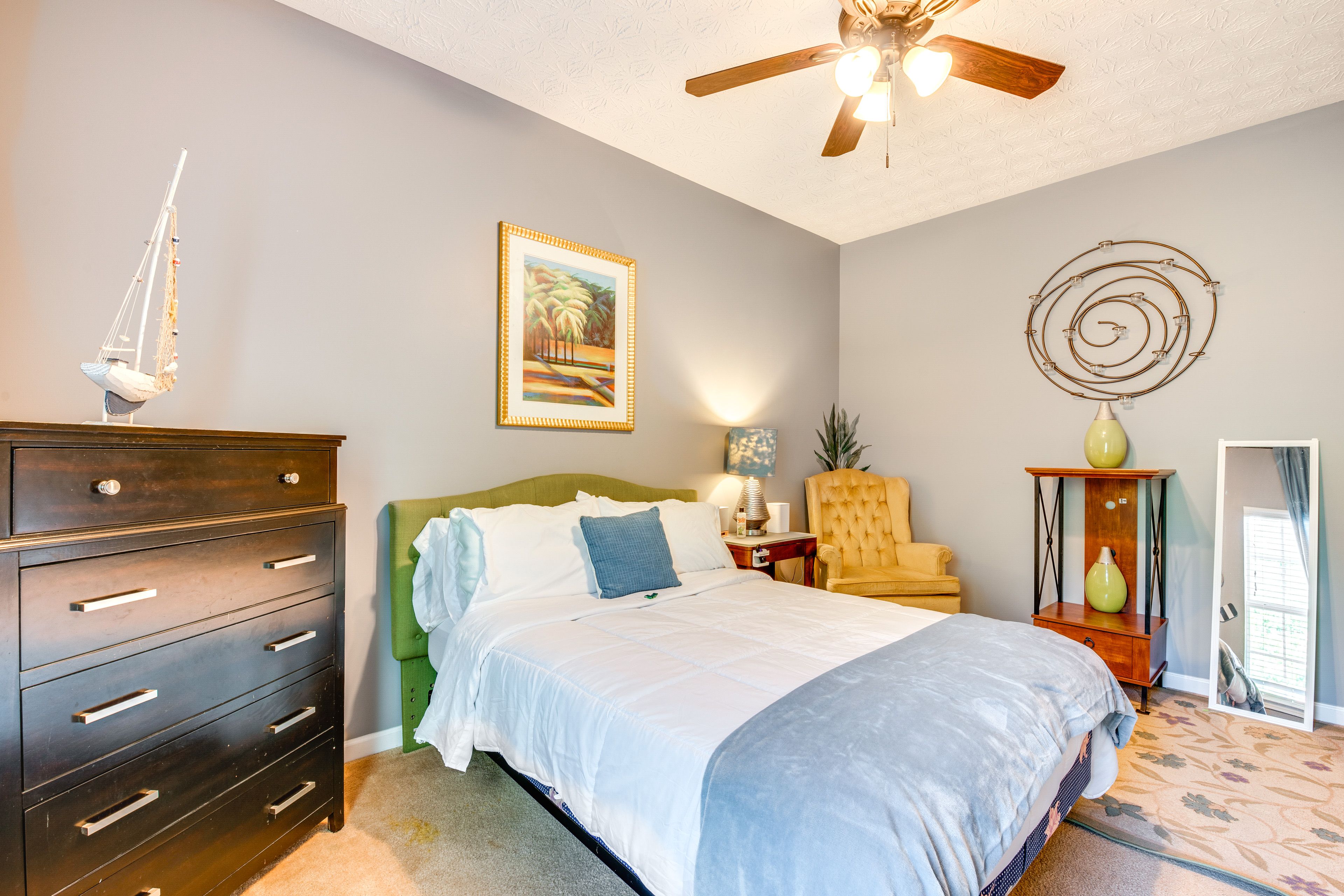 Bedroom 1 | 1st Floor | Full Bed | Linens Provided | Smart TV