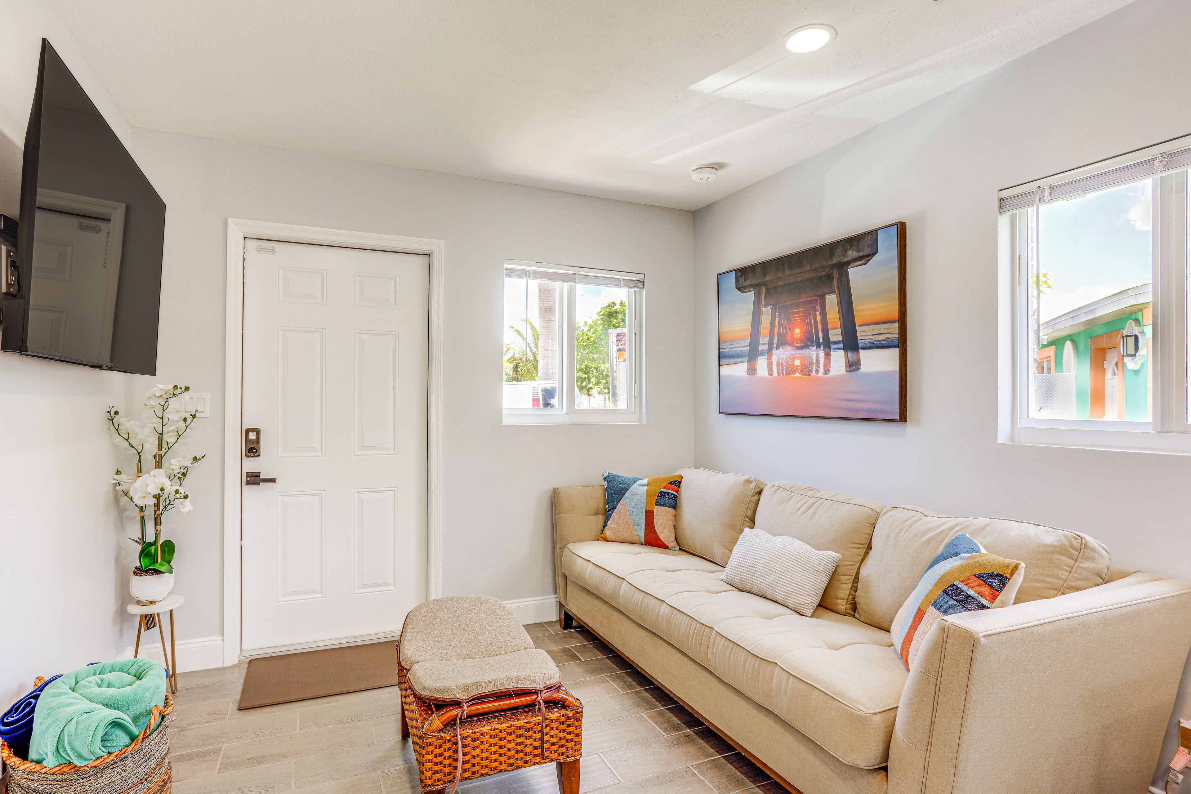 Living Room 1 | Queen Sleeper Sofa
