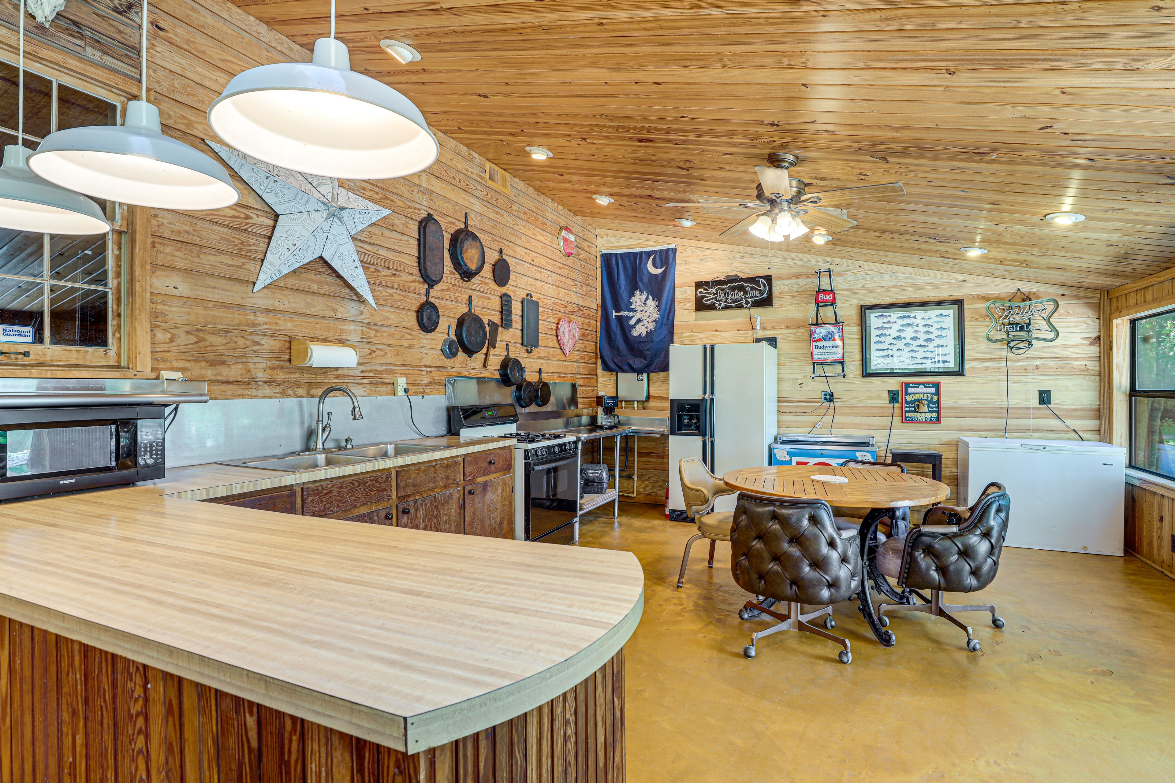 Dining Area 2