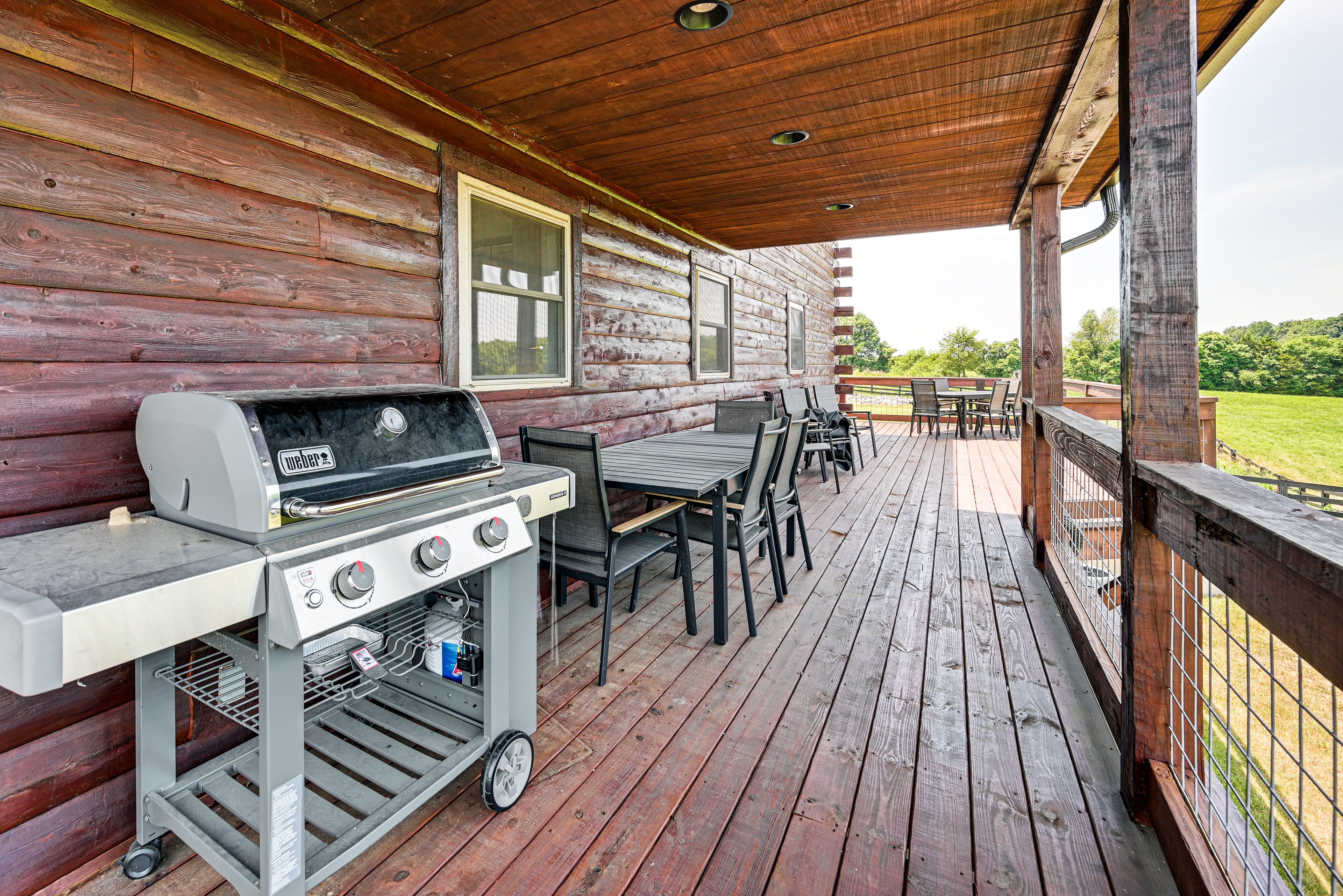 Wraparound Deck | Gas Grill | 2 Outdoor Dining Areas