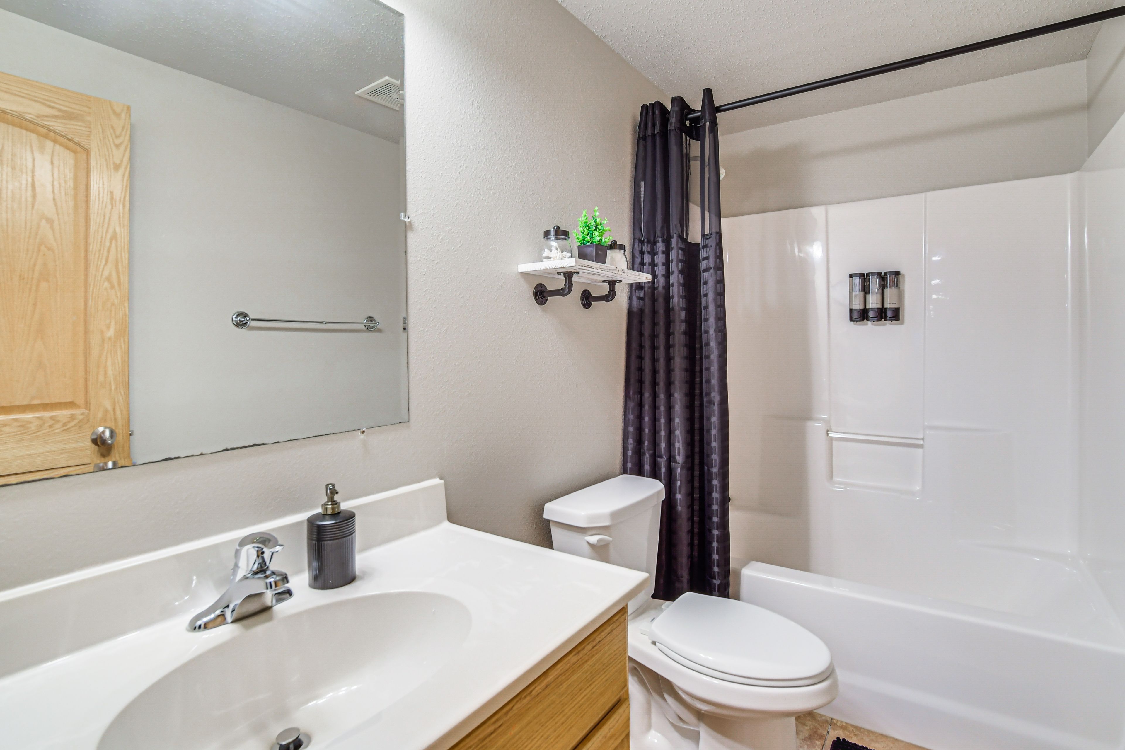 Bathroom | Basement Level