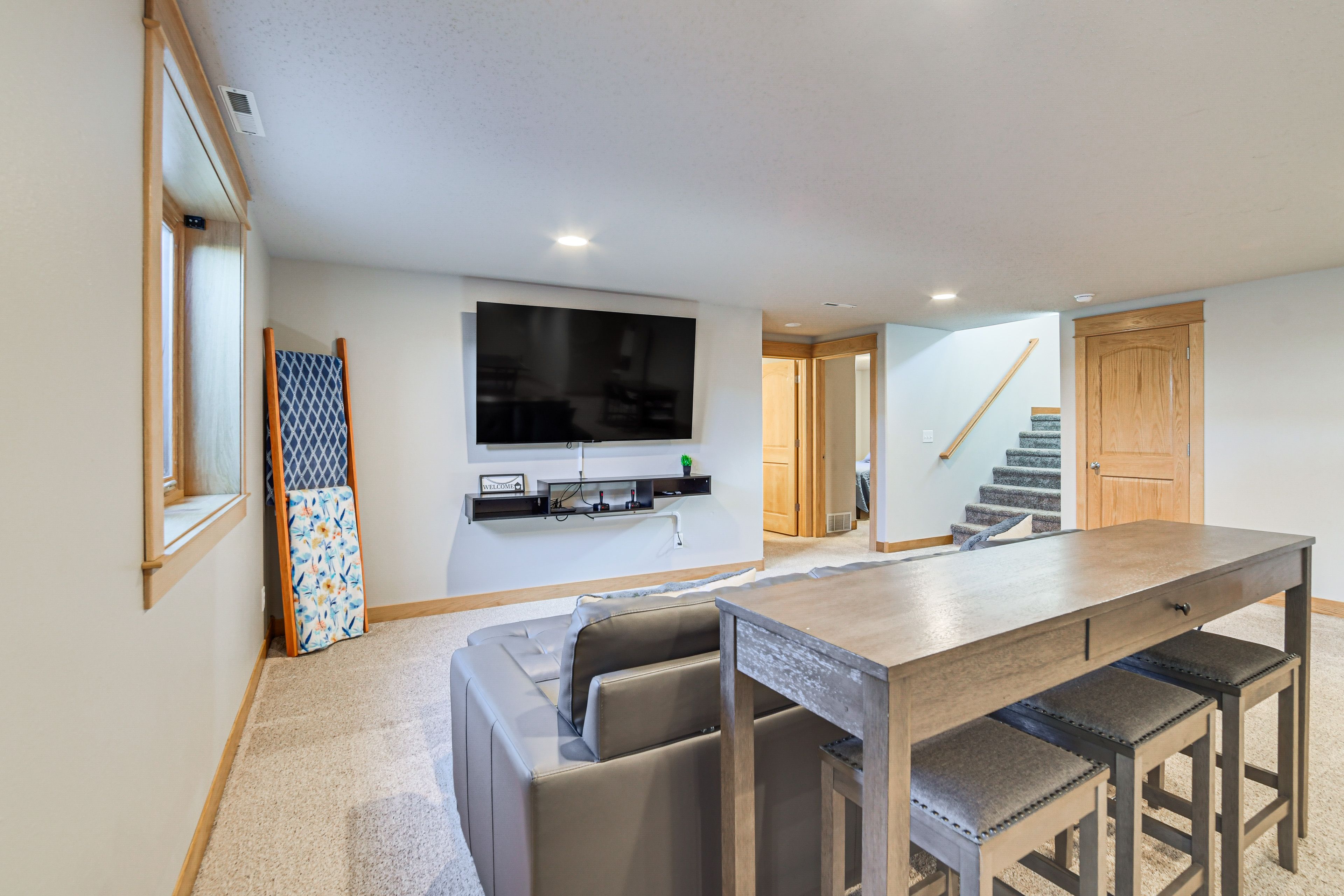 Living Room | Sleeper Sofa | Smart TV | Basement Level