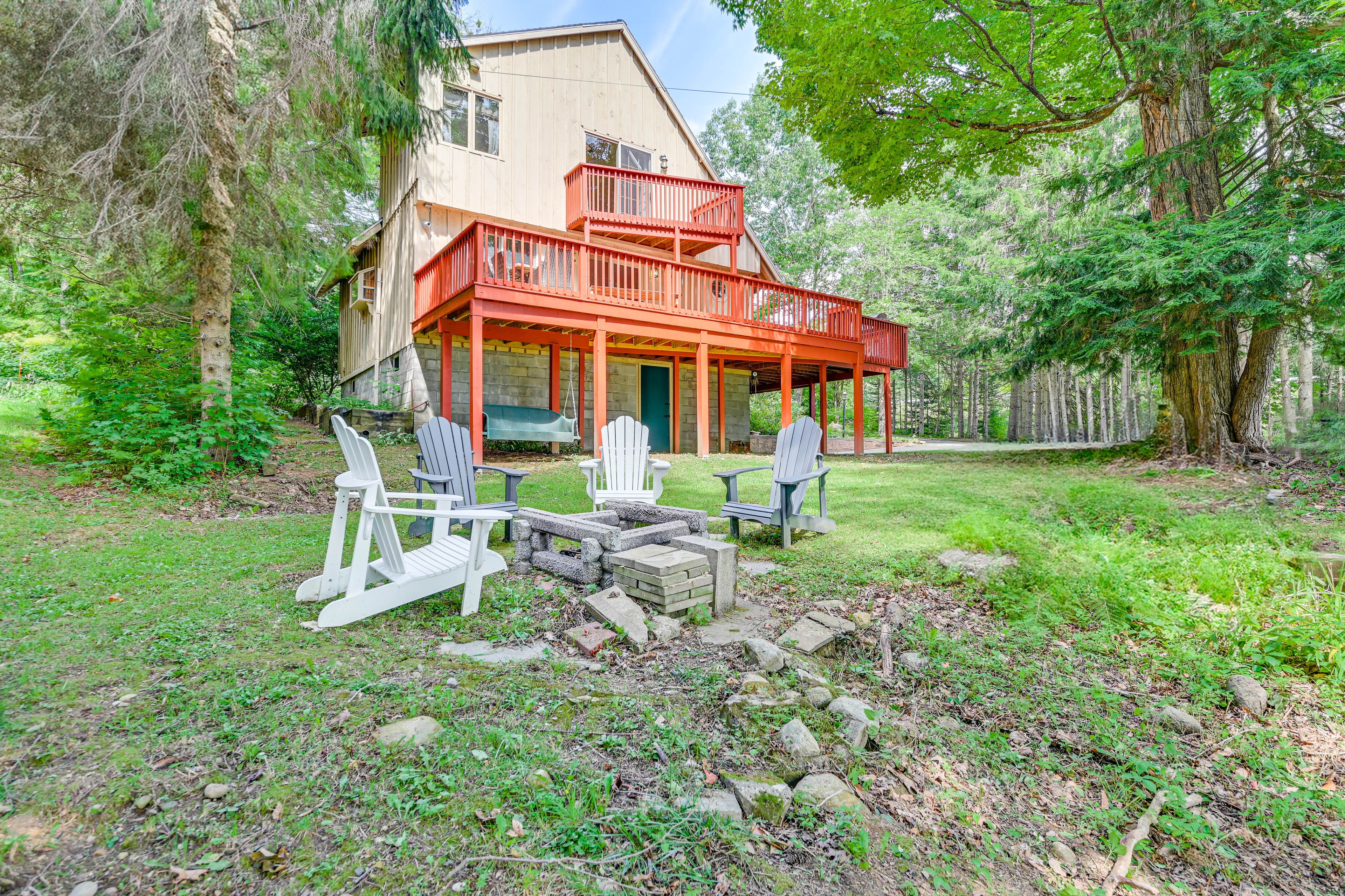 Northville Vacation Rental | 3BR | 2BA | Stairs to Enter | 1,459 Sq Ft
