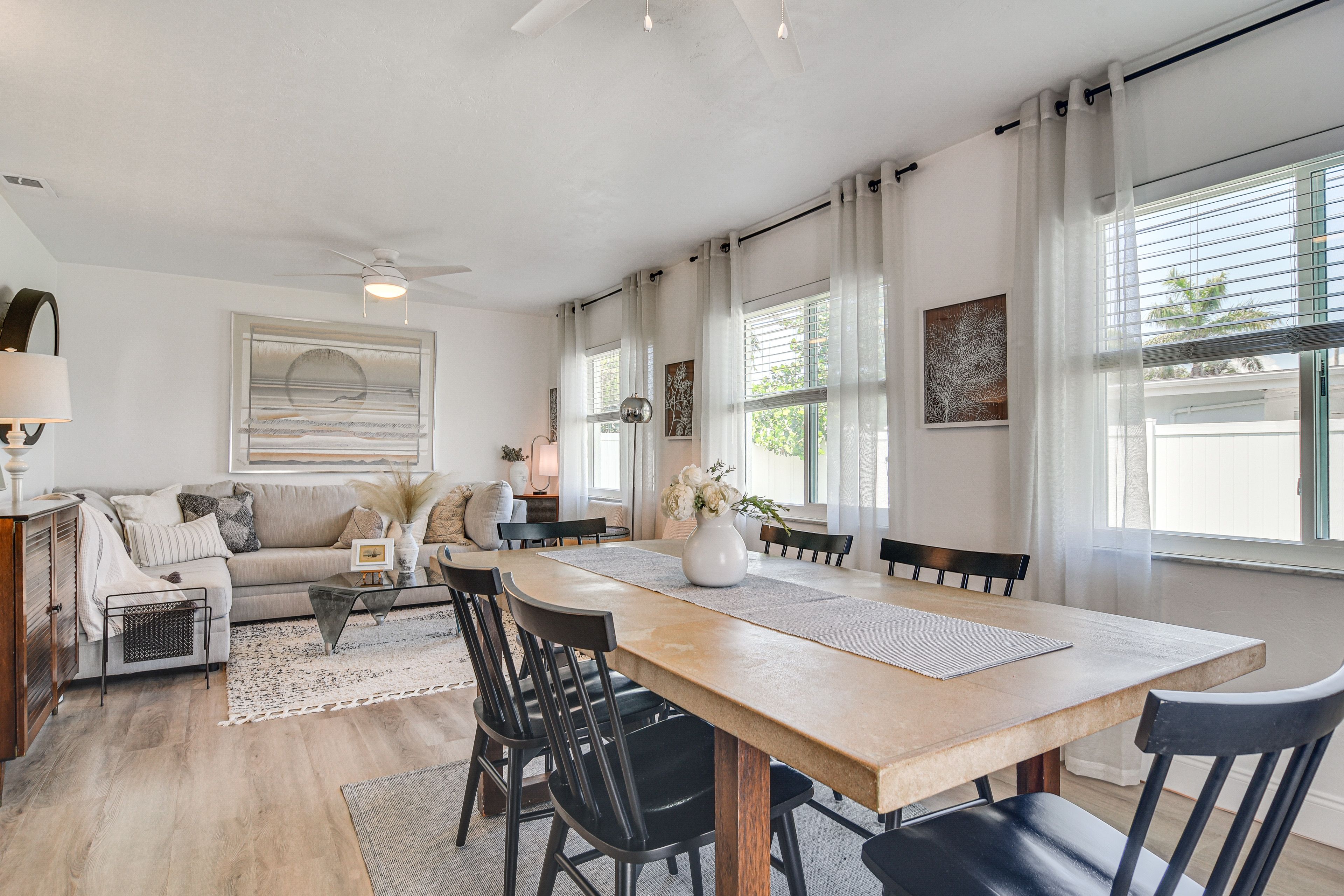 Dining Area | Dishware & Flatware Provided | Central A/C & Heat