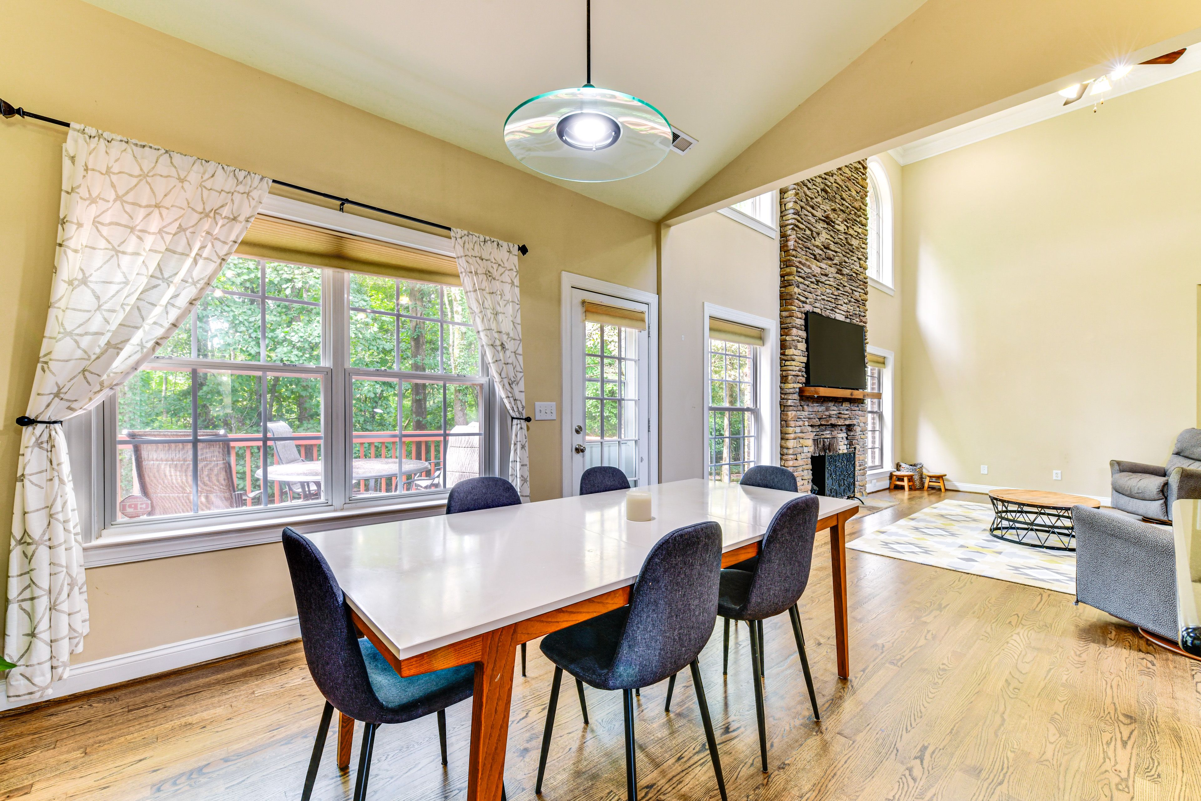 Dining Area | 1st Floor