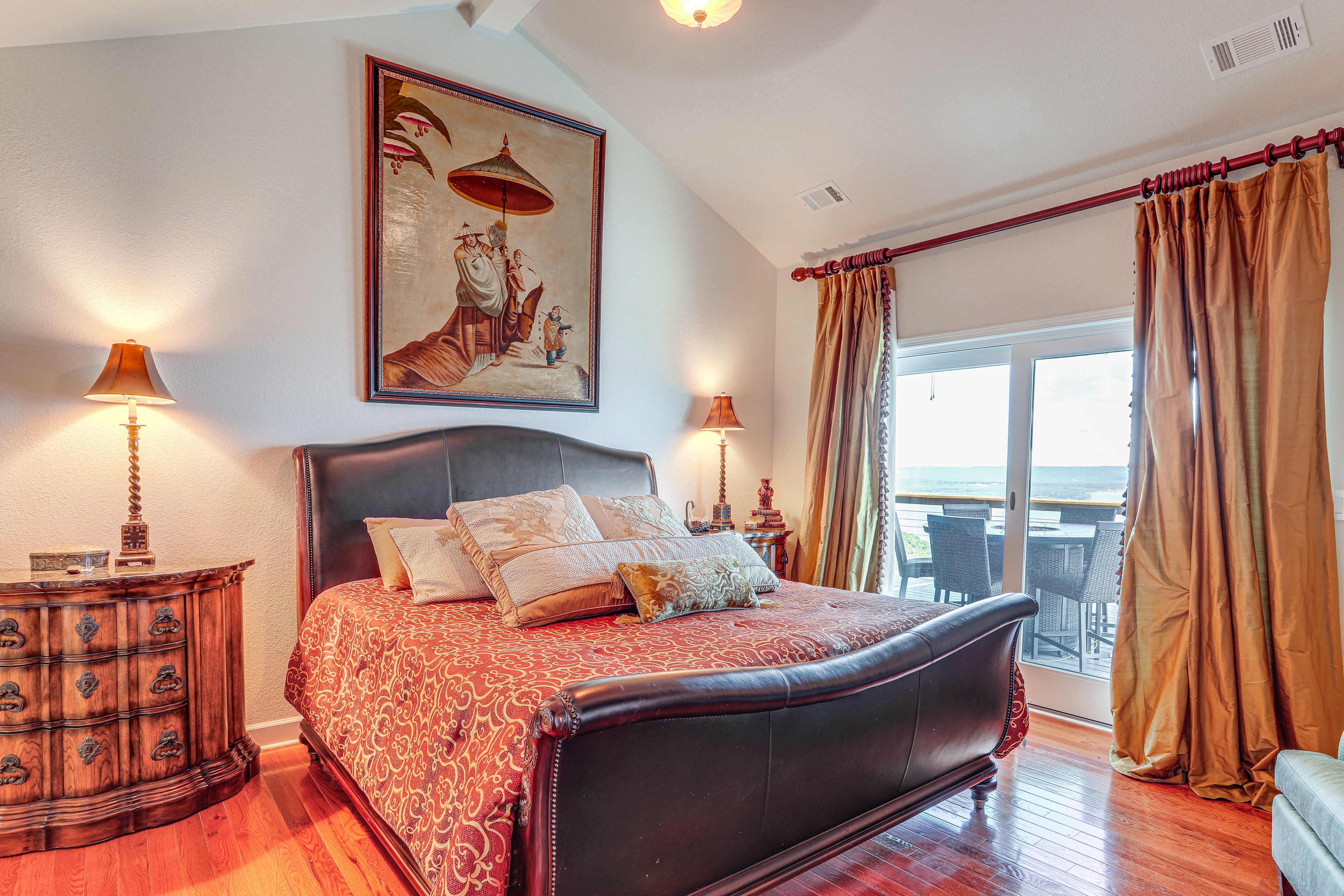 Bedroom 1 | King Bed | Walk-In Closet | Main Level
