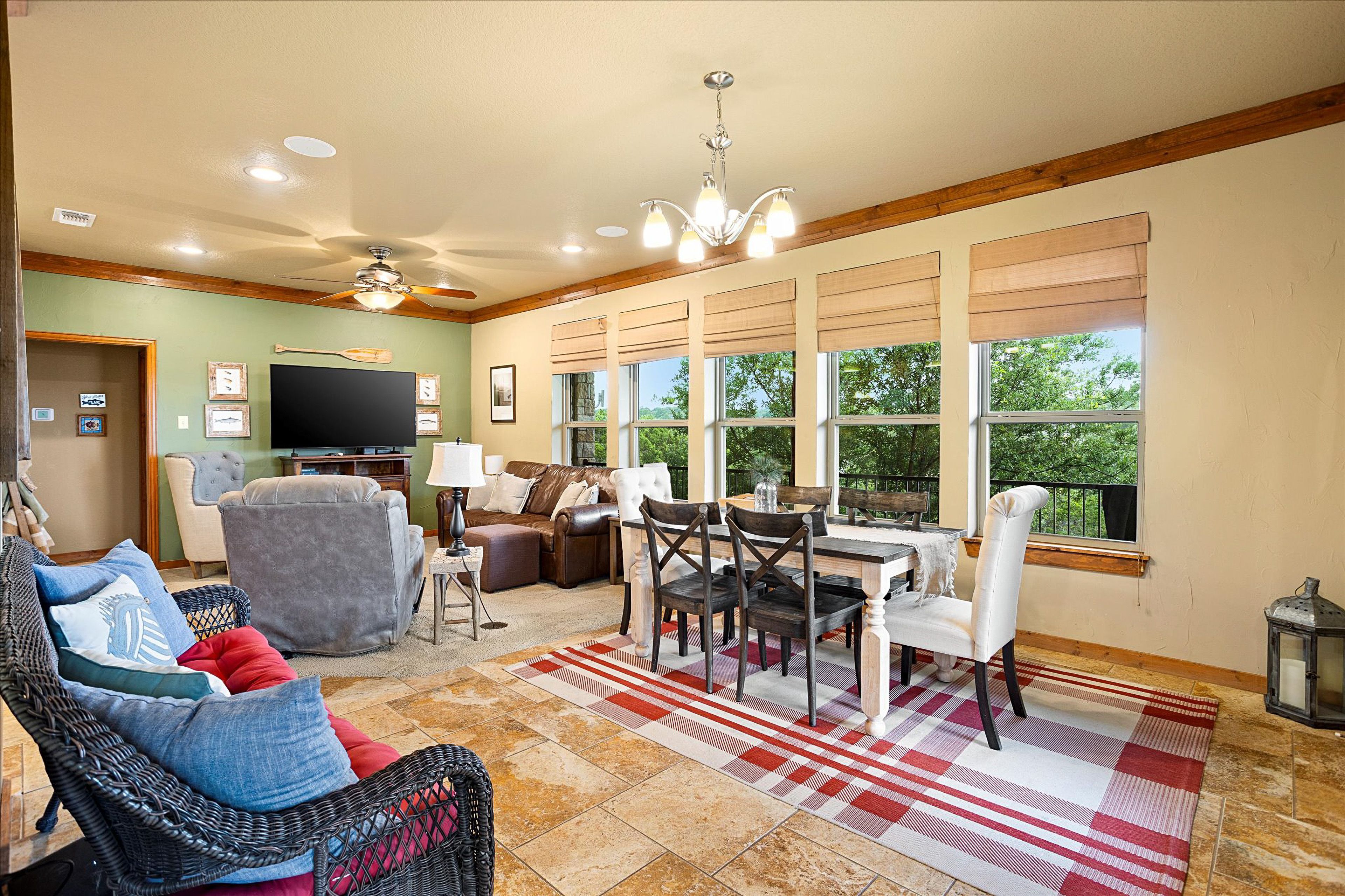 Dining Room | Upper Level | Board Games | Free WiFi