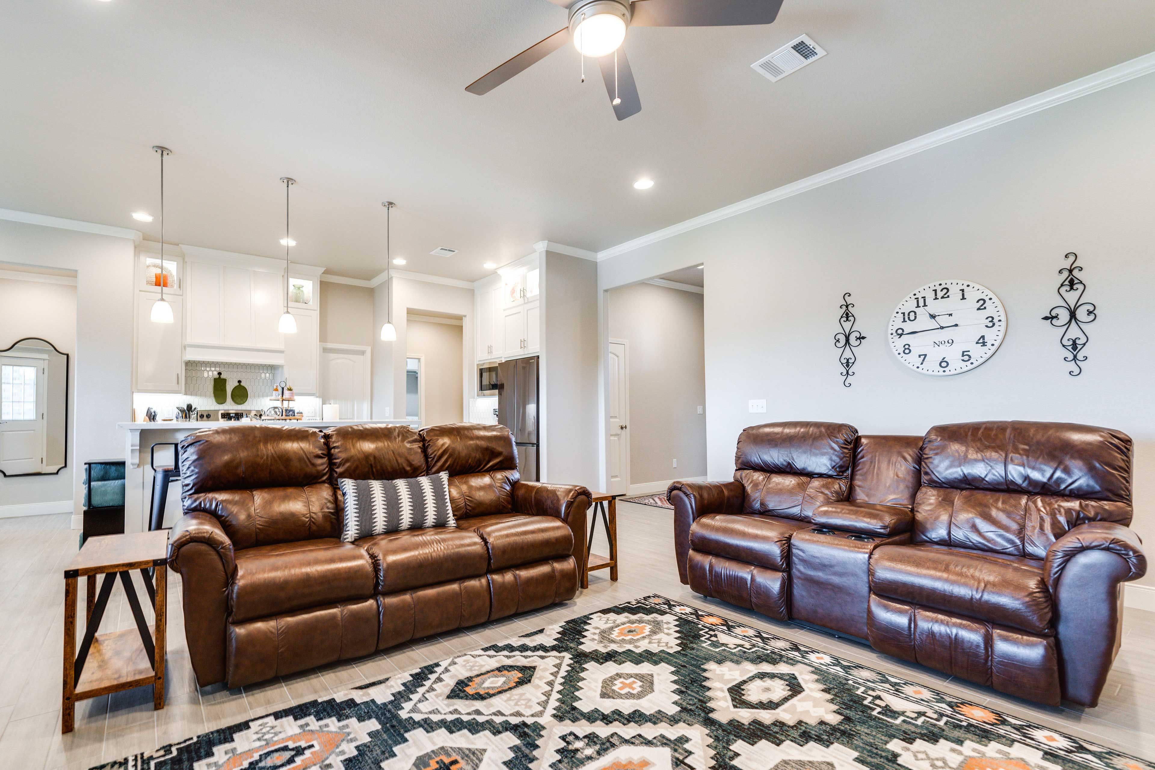 Living Room | Free WiFi
