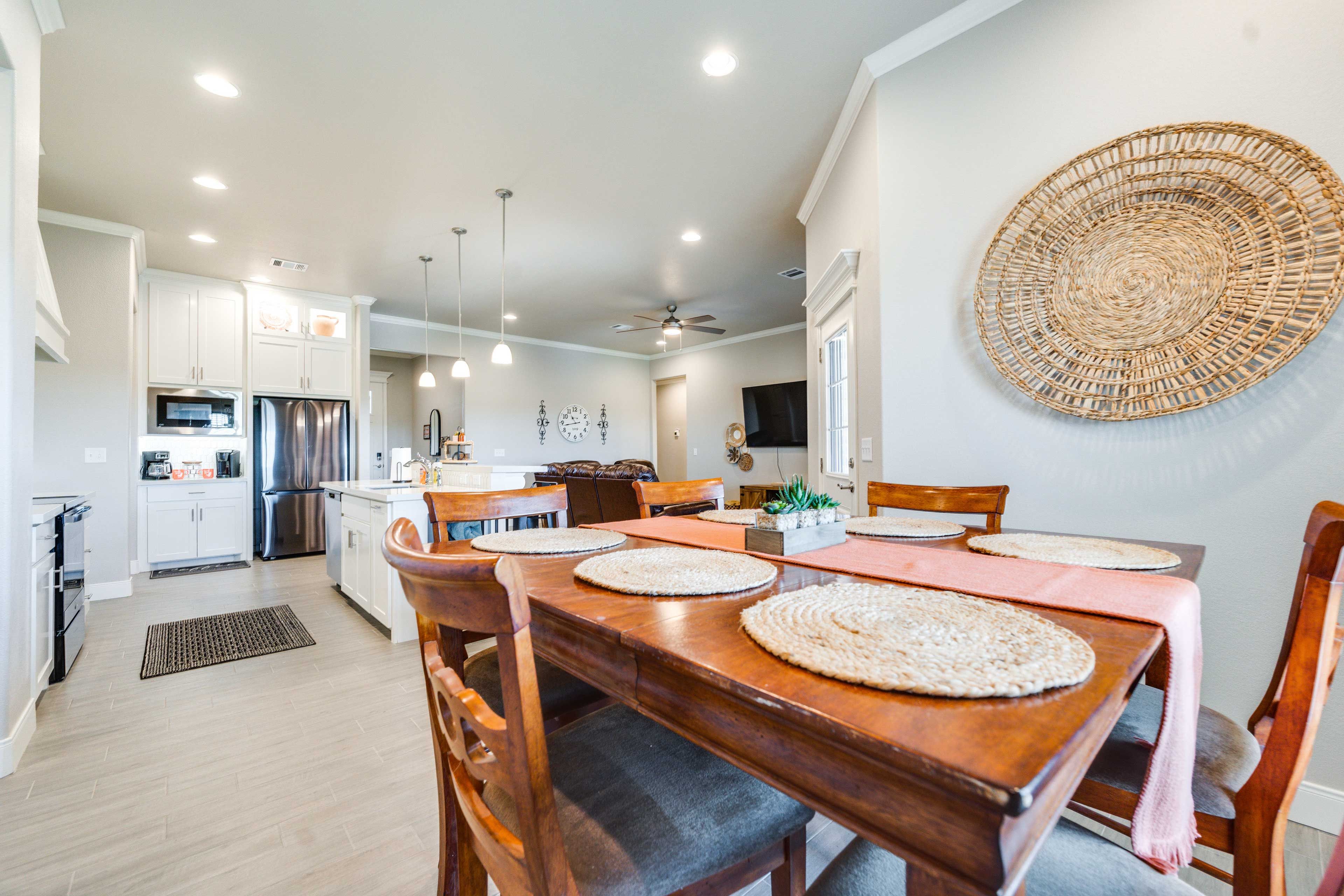 Dining Area | Dishware & Flatware