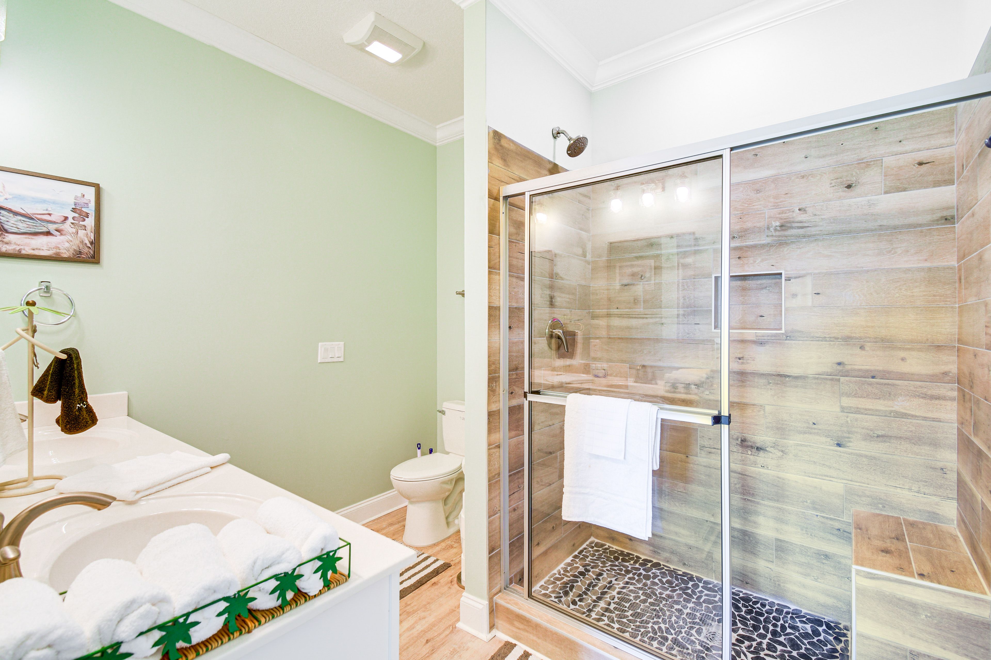 Full Bath | Towels | Hair Dryer