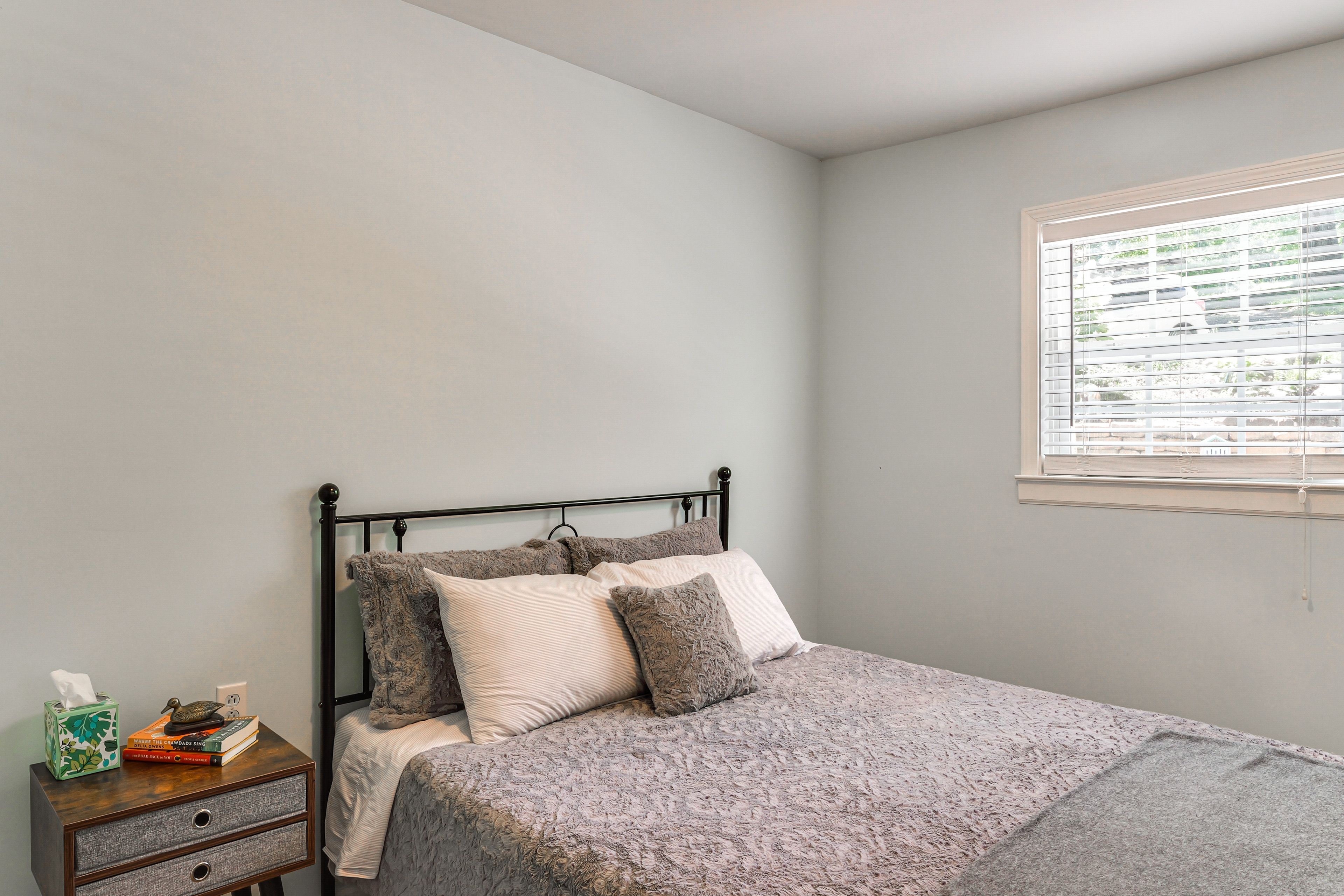 Bedroom 1 | Main Level | Queen Bed | Linens Provided