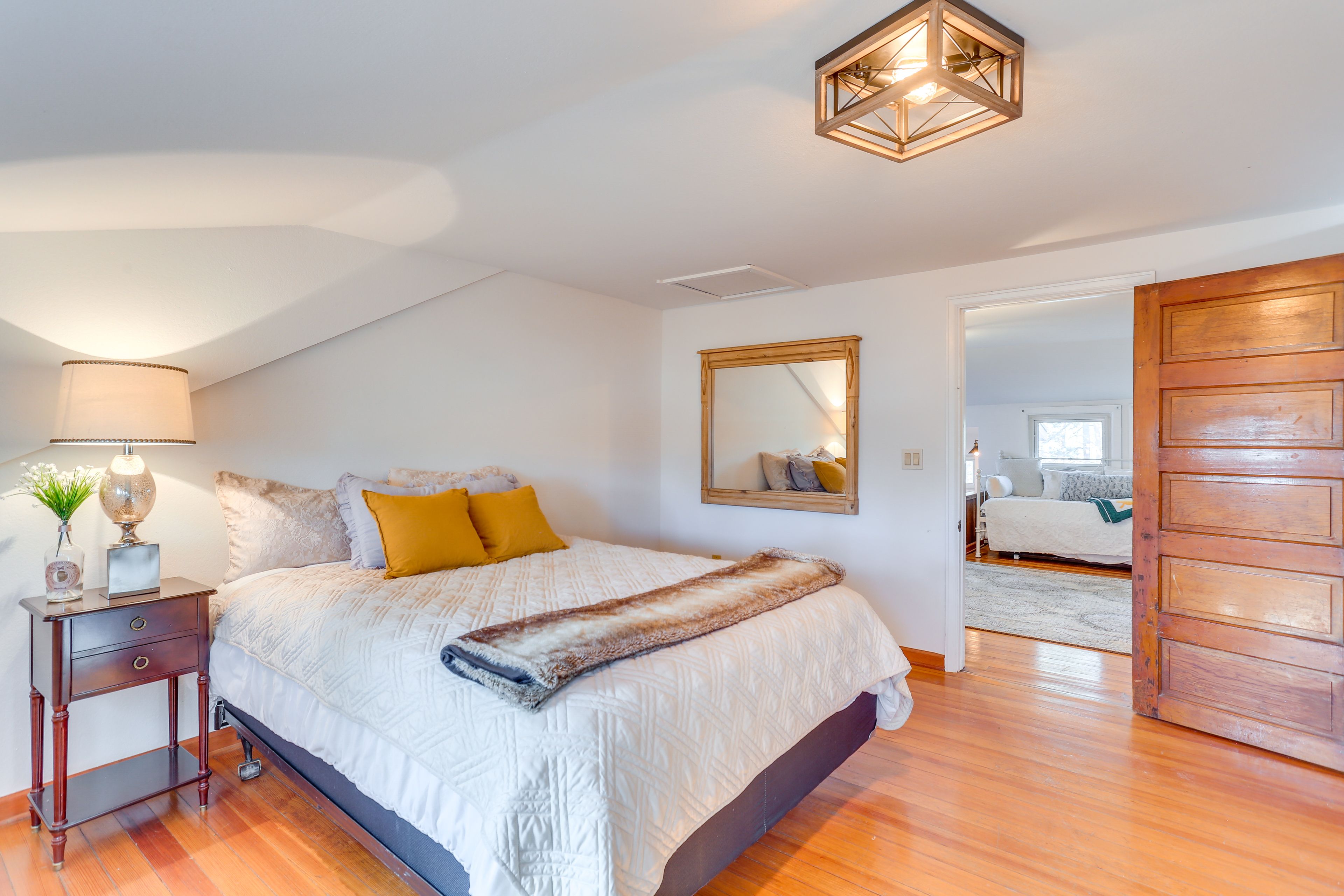 Bedroom 3 | Queen Bed | 2nd Floor