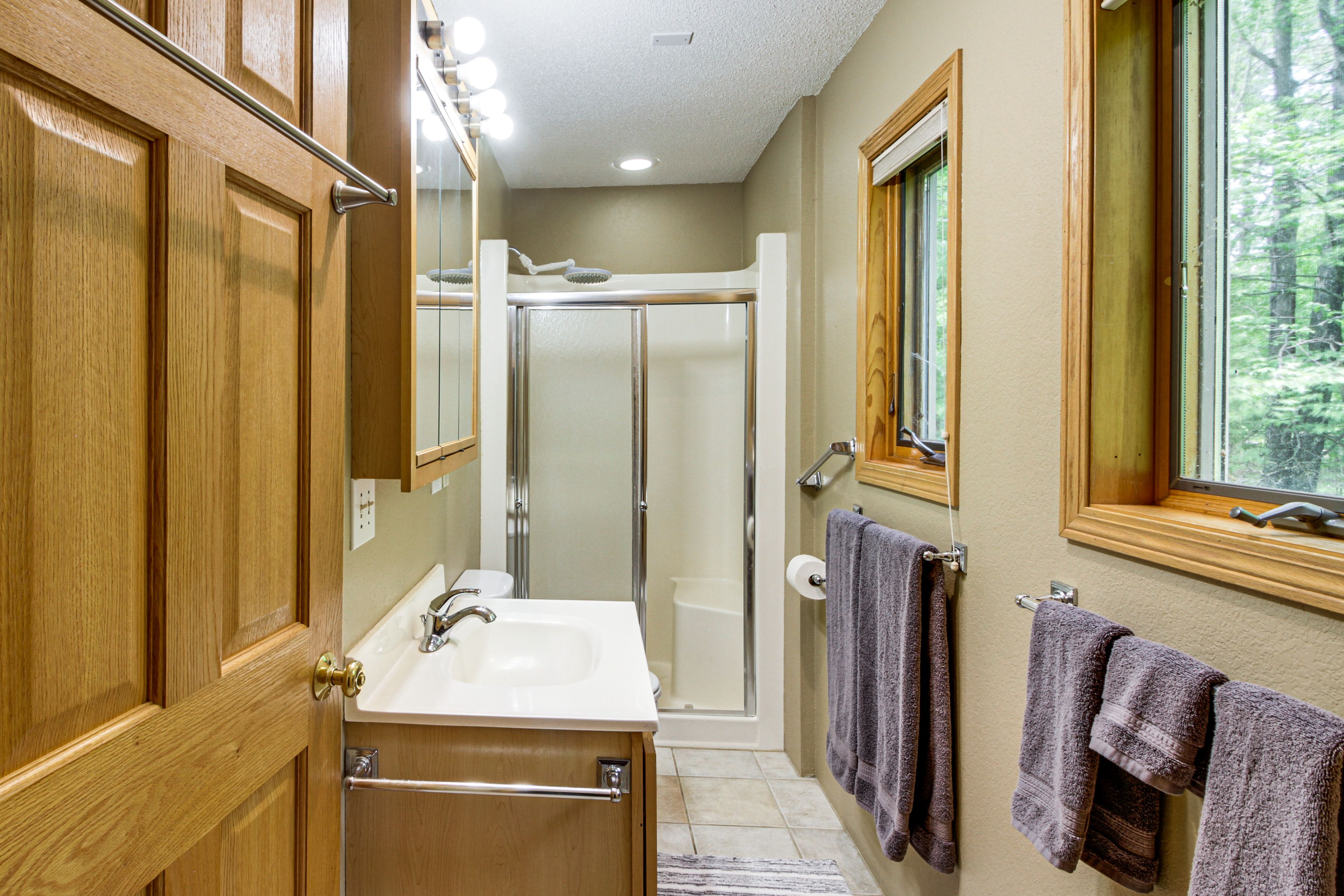 Guest House | Full Bathroom | Main Level