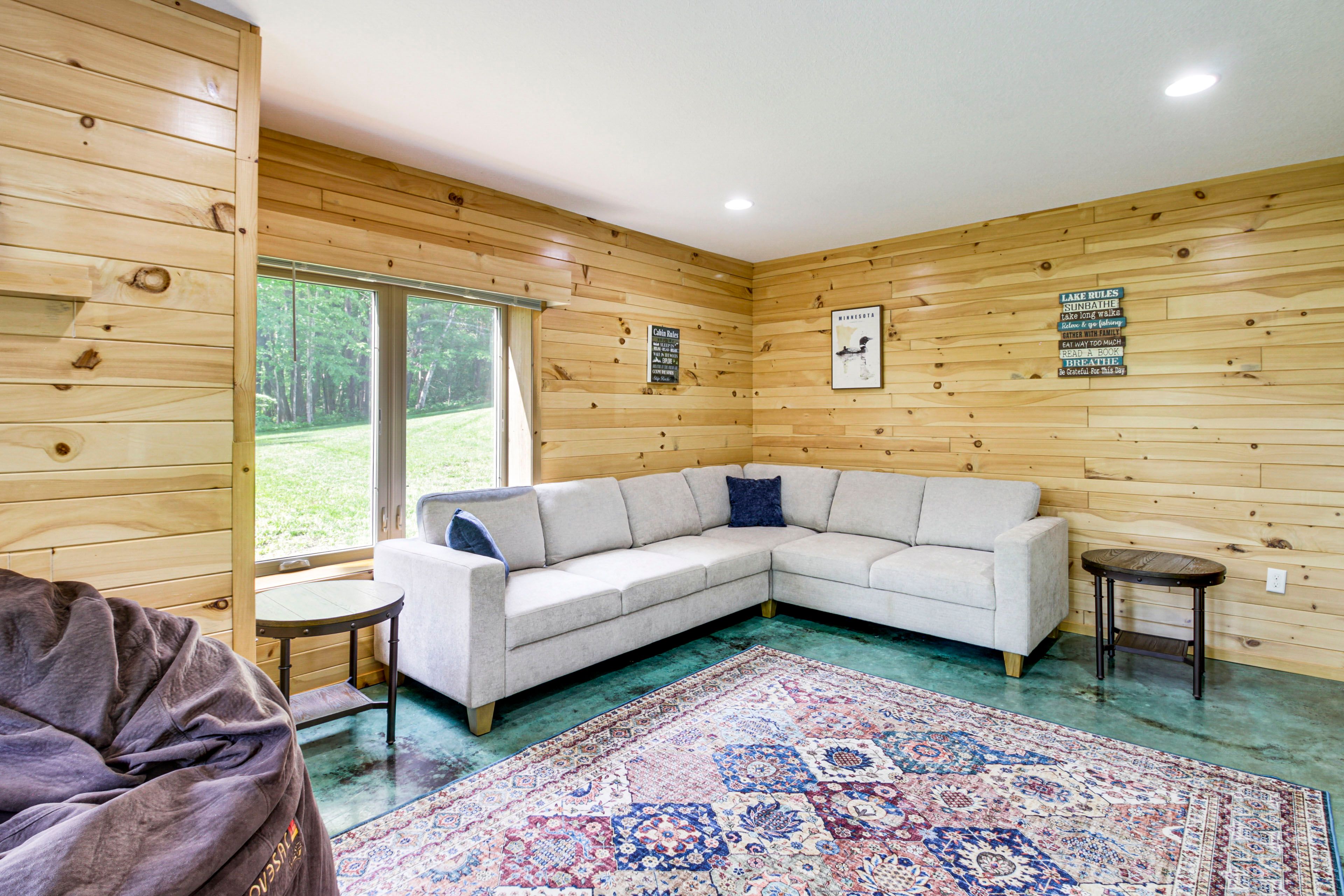 Main House | Family Room | Sleeper Sofa | Lower Level