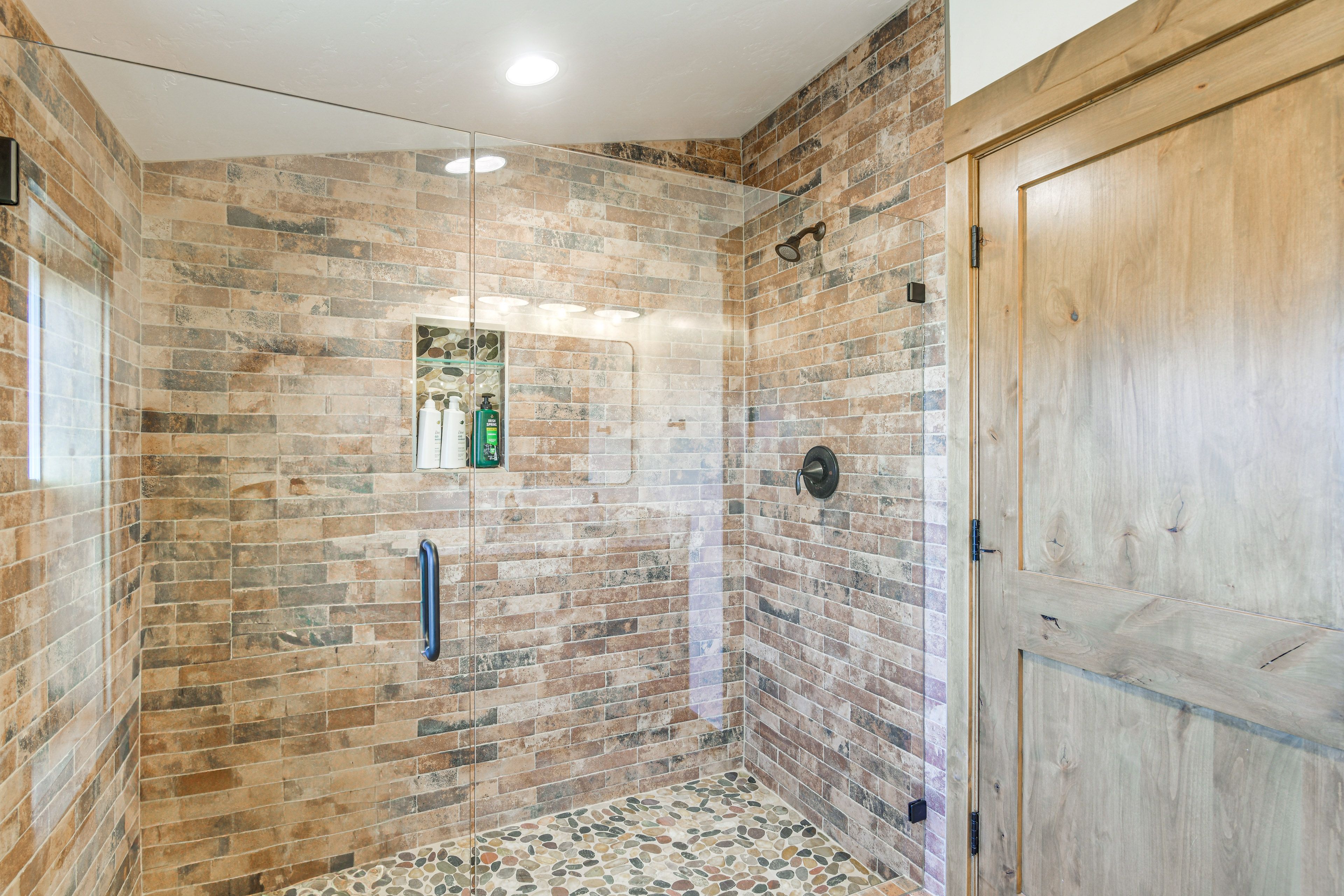 En-Suite Bathroom | 2nd Floor