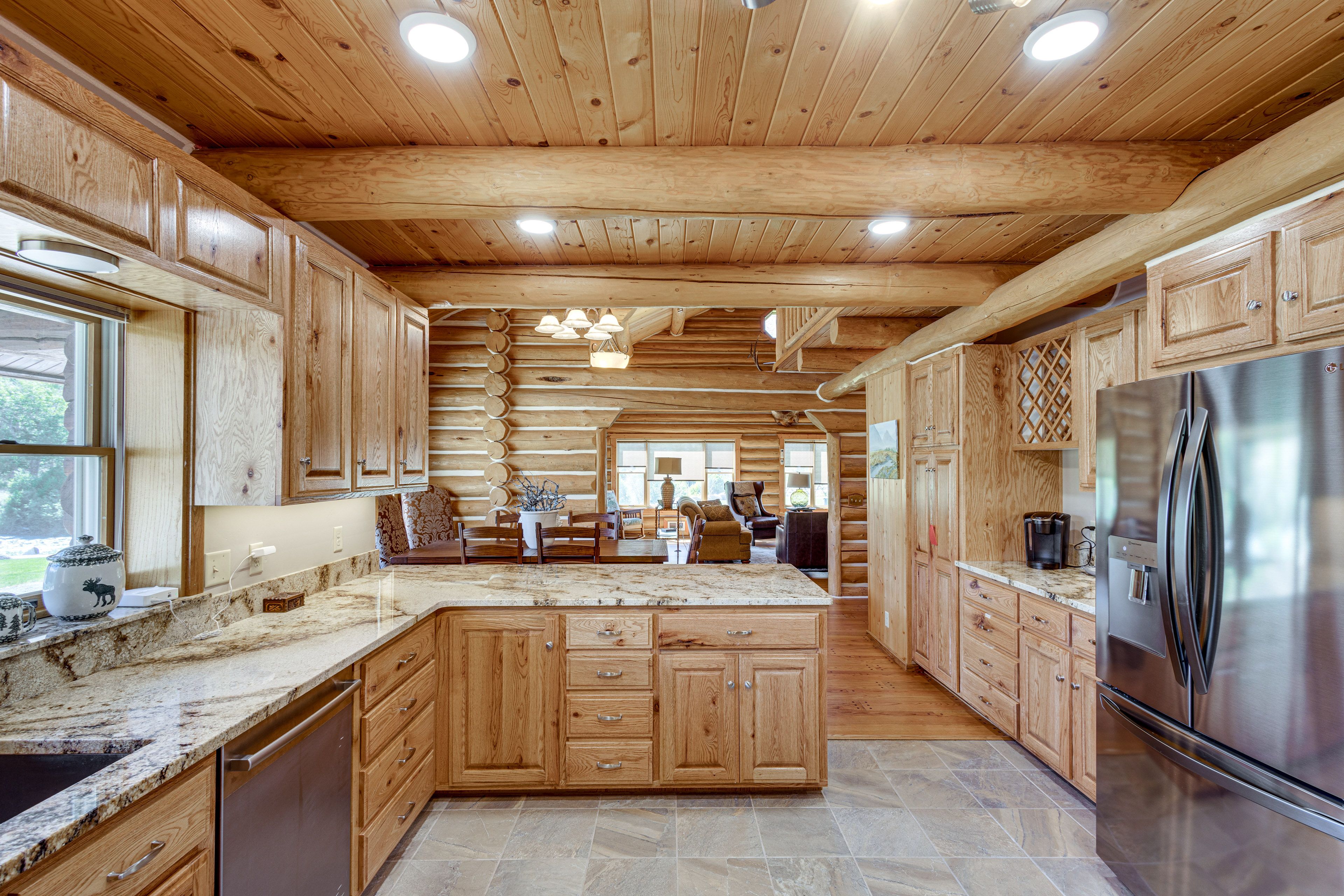 Kitchen | Cooking Basics | Welcome Basket w/ Bagels & Butter | Main Level