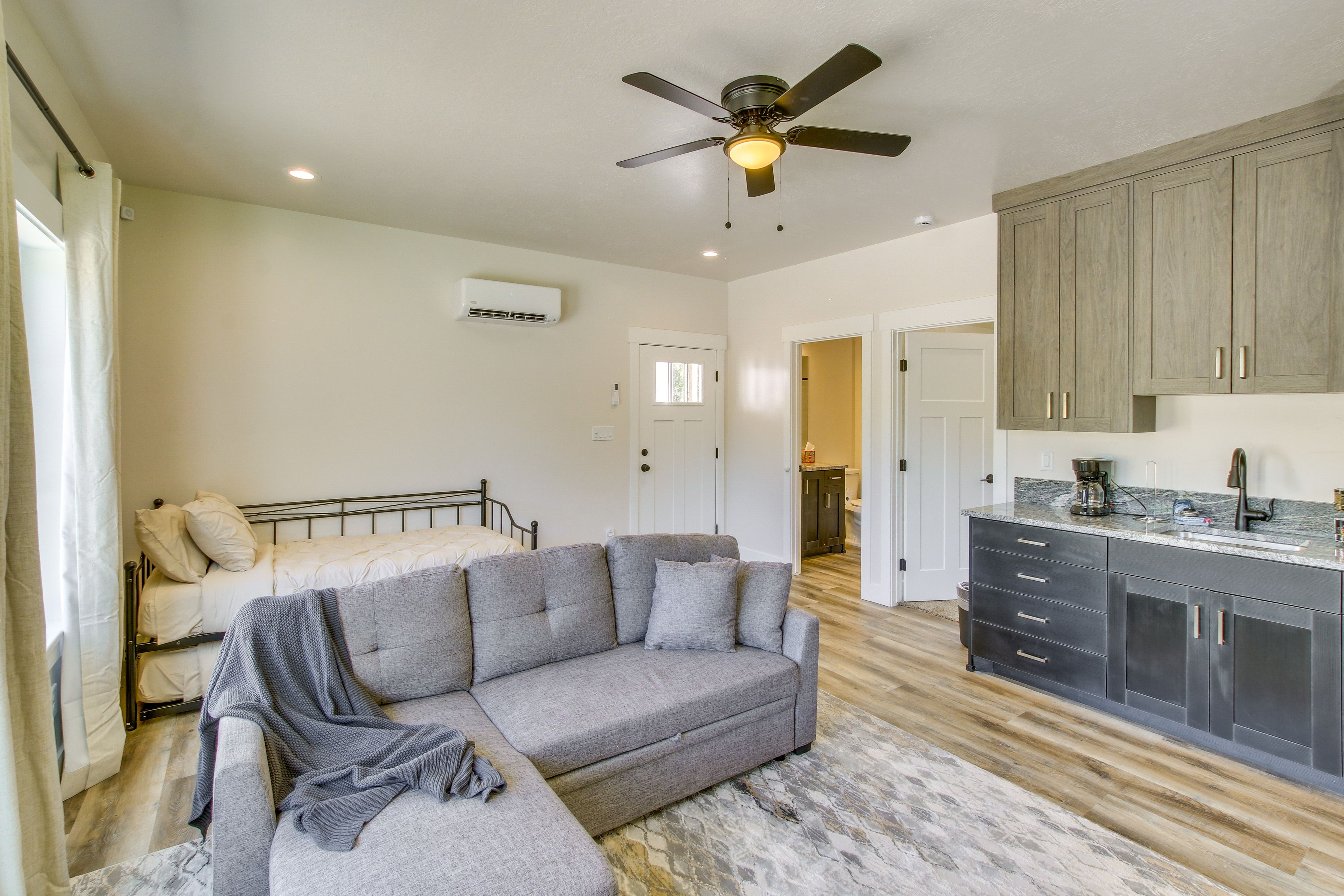 Living Room | Smart TV | Twin Daybed w/ Twin Trundle | Full Sleeper Sofa