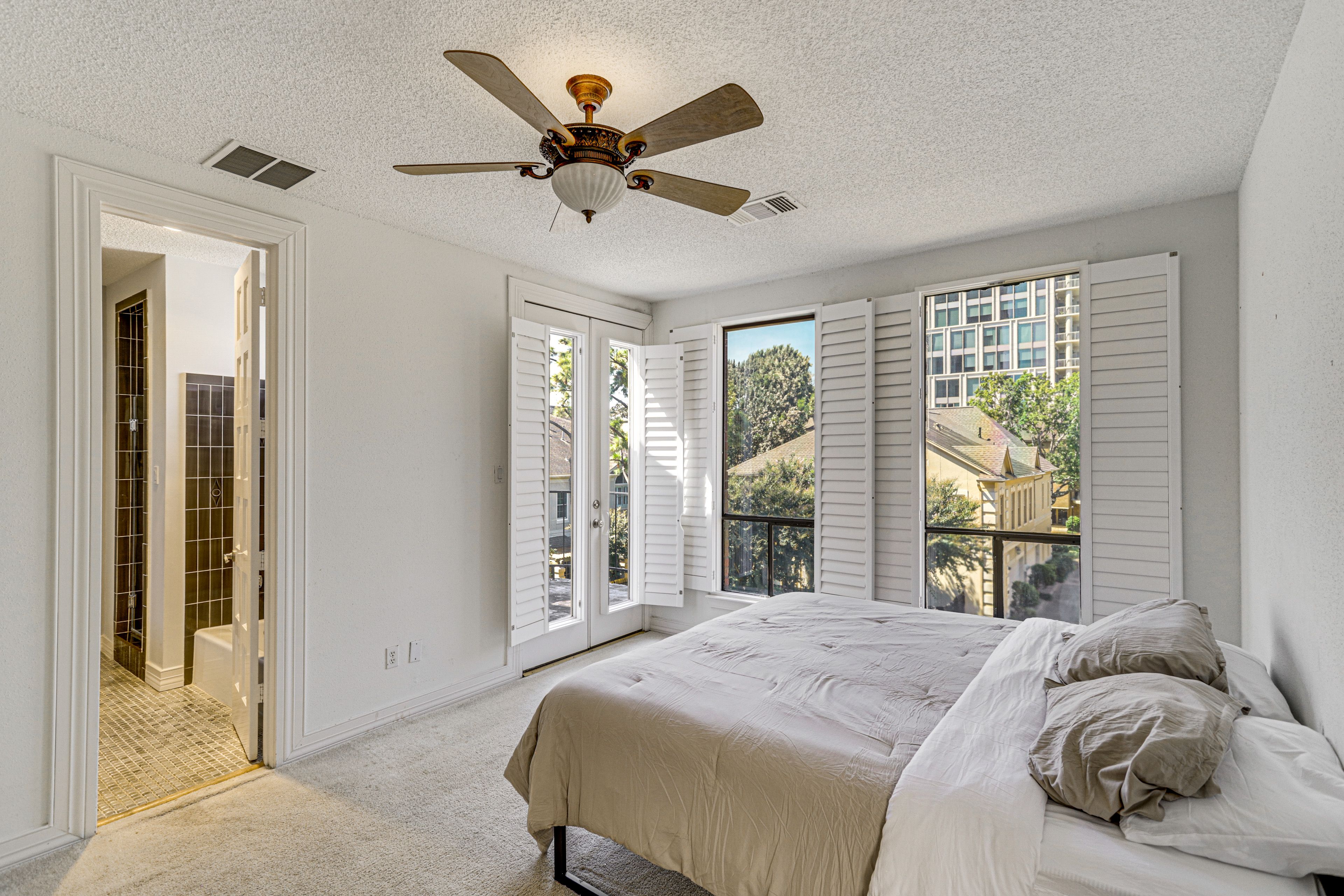 Bedroom 3 | King Bed | 3rd Floor