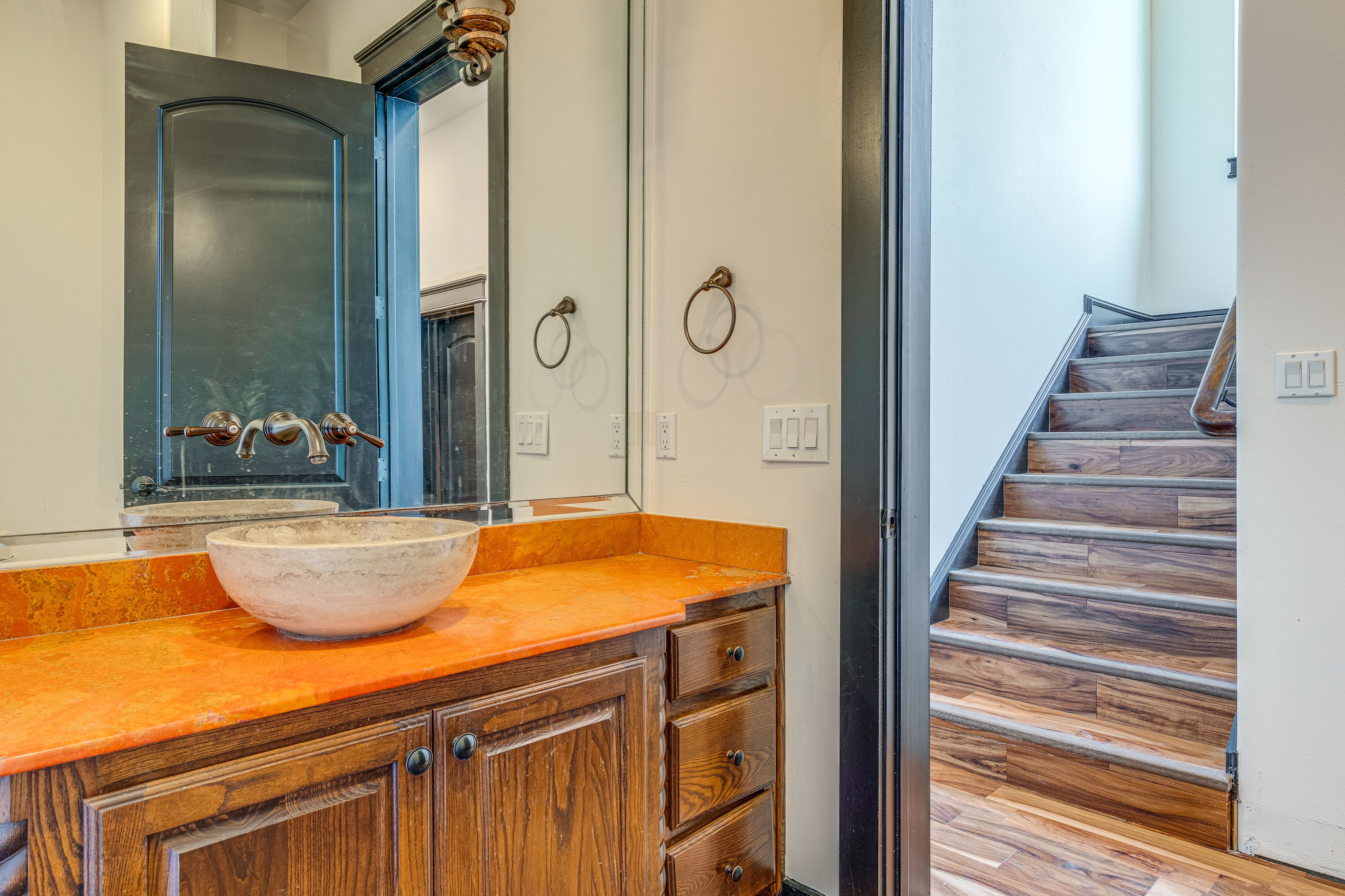 Half Bathroom | 1st Floor