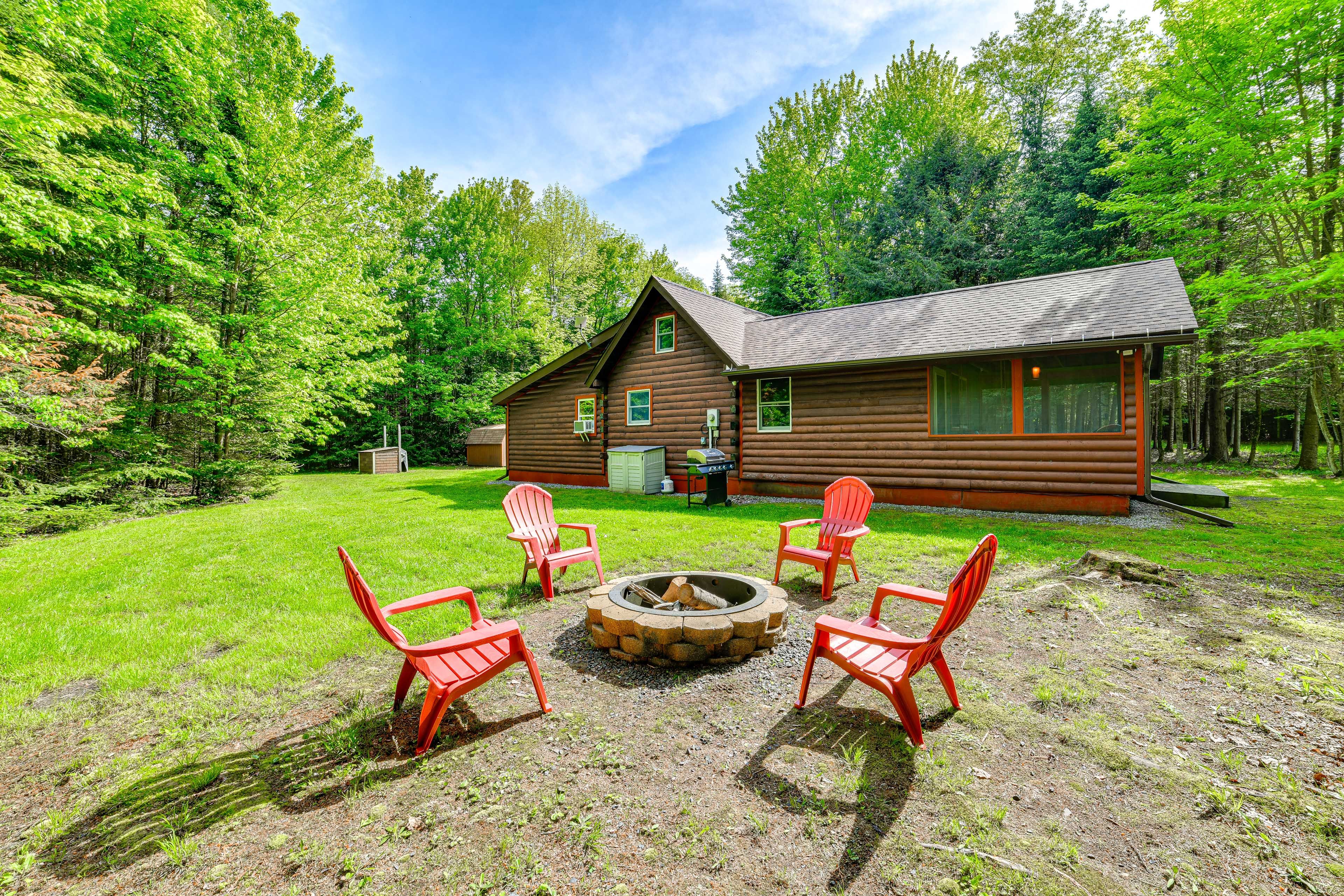 Fire Pit | Outdoor Seating