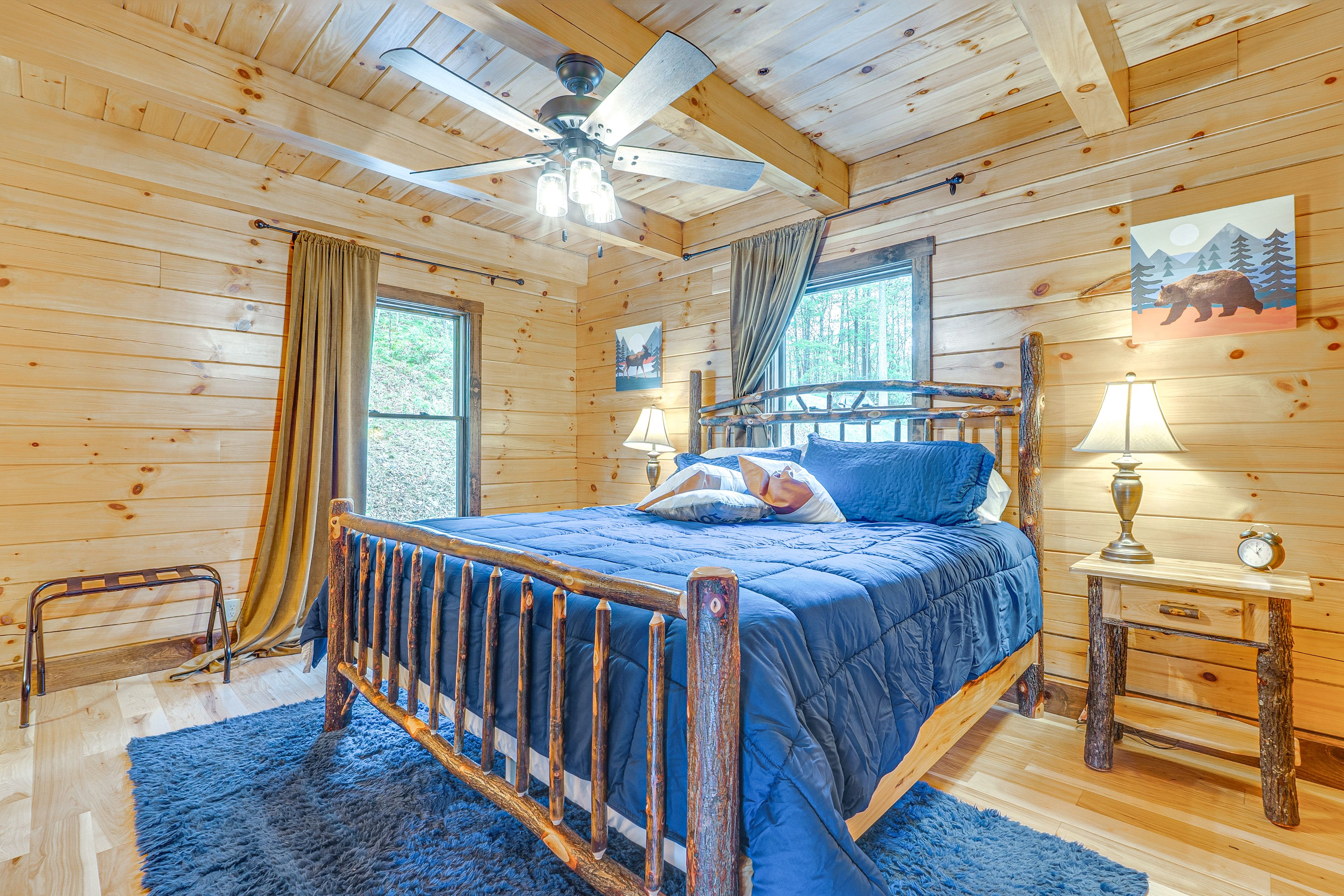 Bedroom 1 | 1st Floor | King Bed | Linens Provided | Laptop-Friendly Workspace