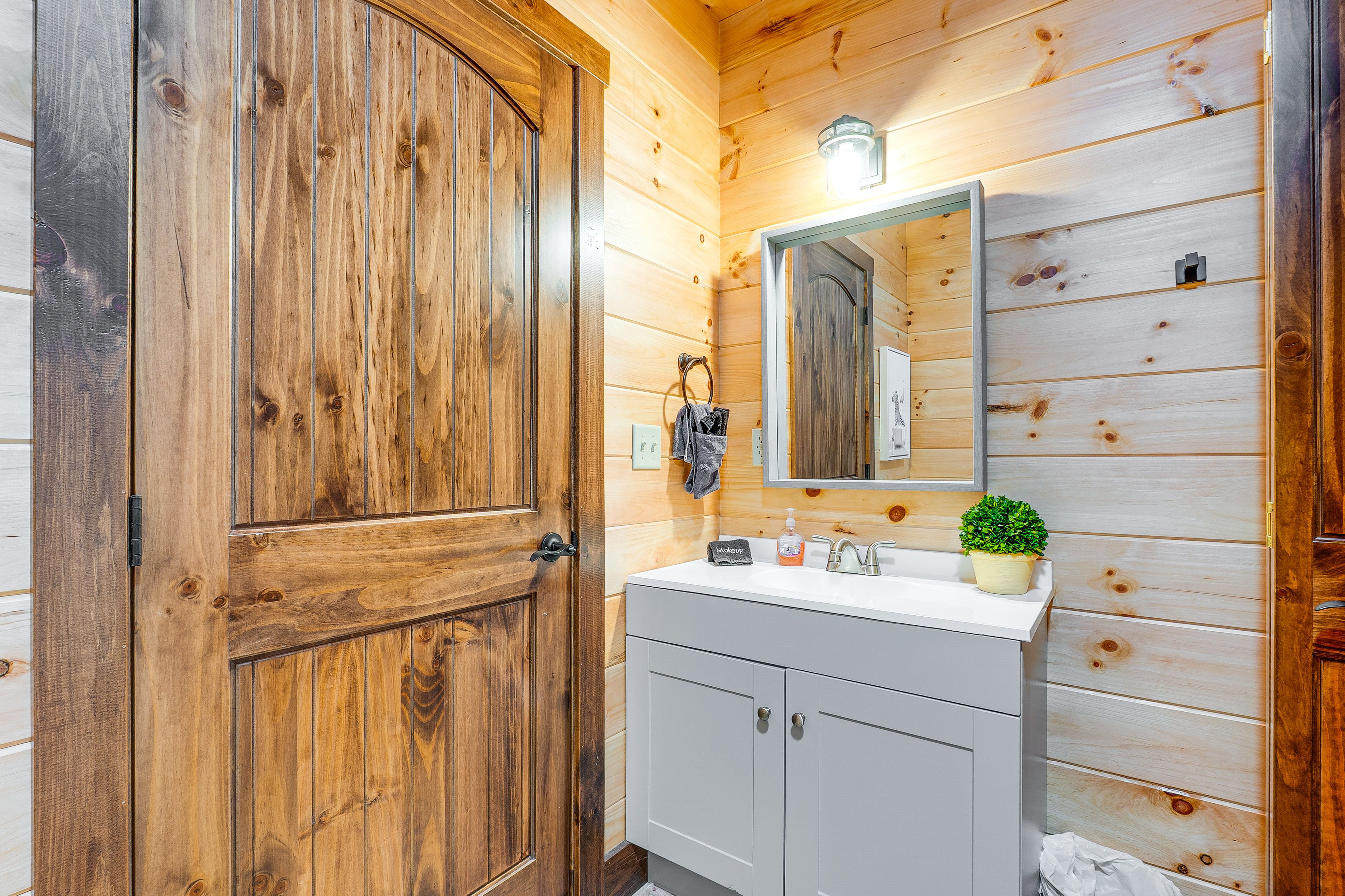 Full Bathroom | Basement