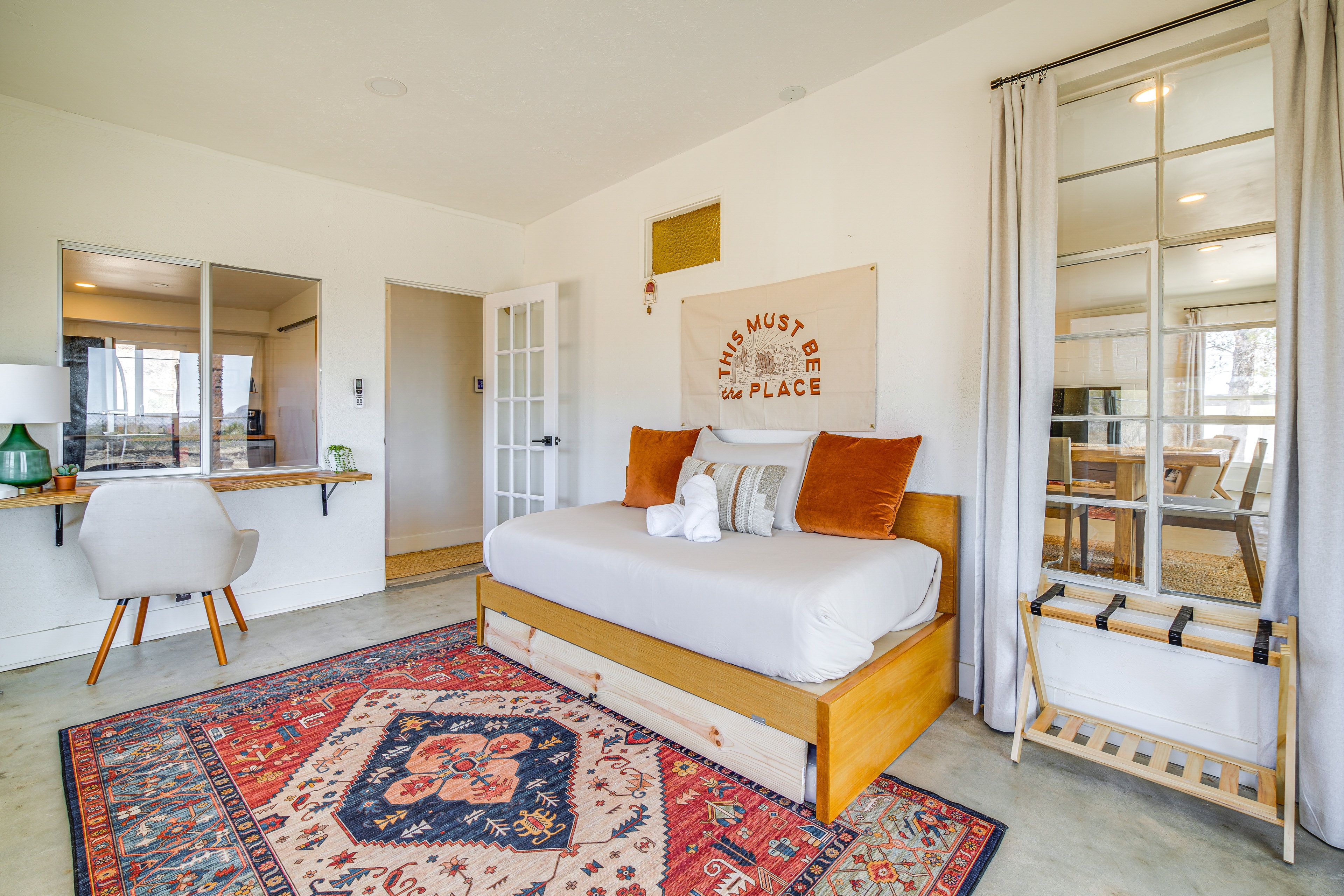 Sunroom | Twin Daybed