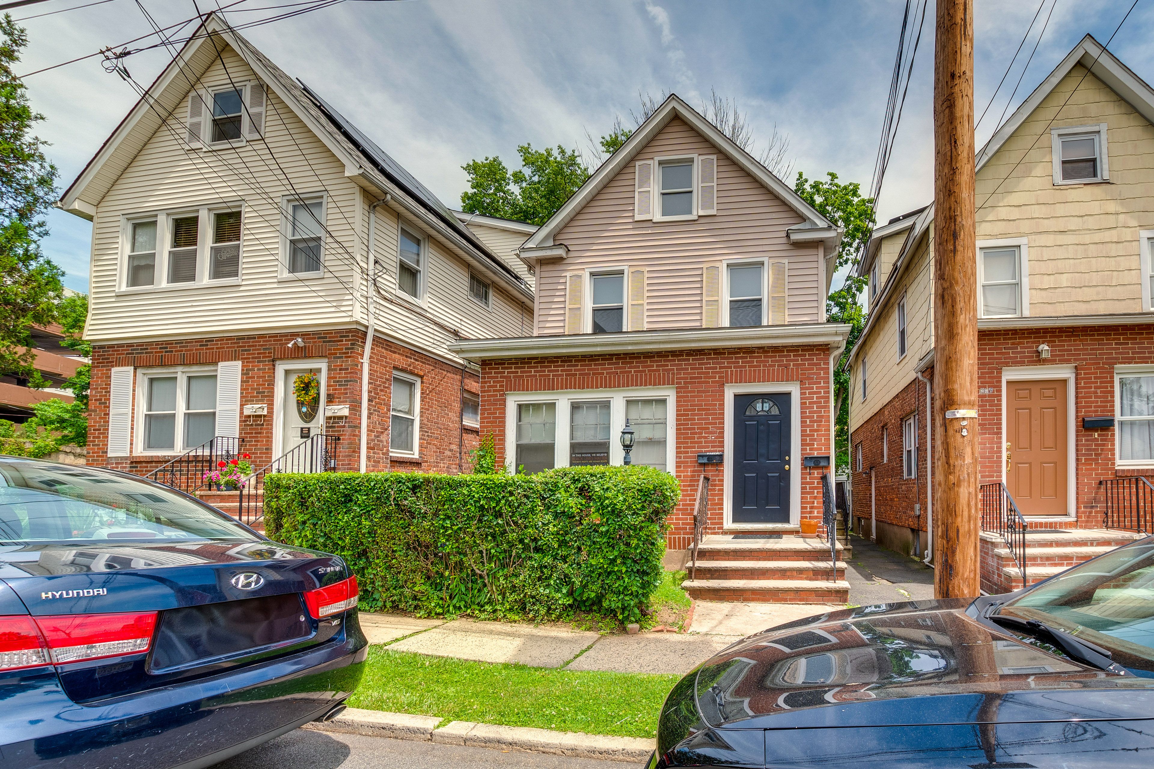 Exterior | Street Parking (First-Come, First-Served)