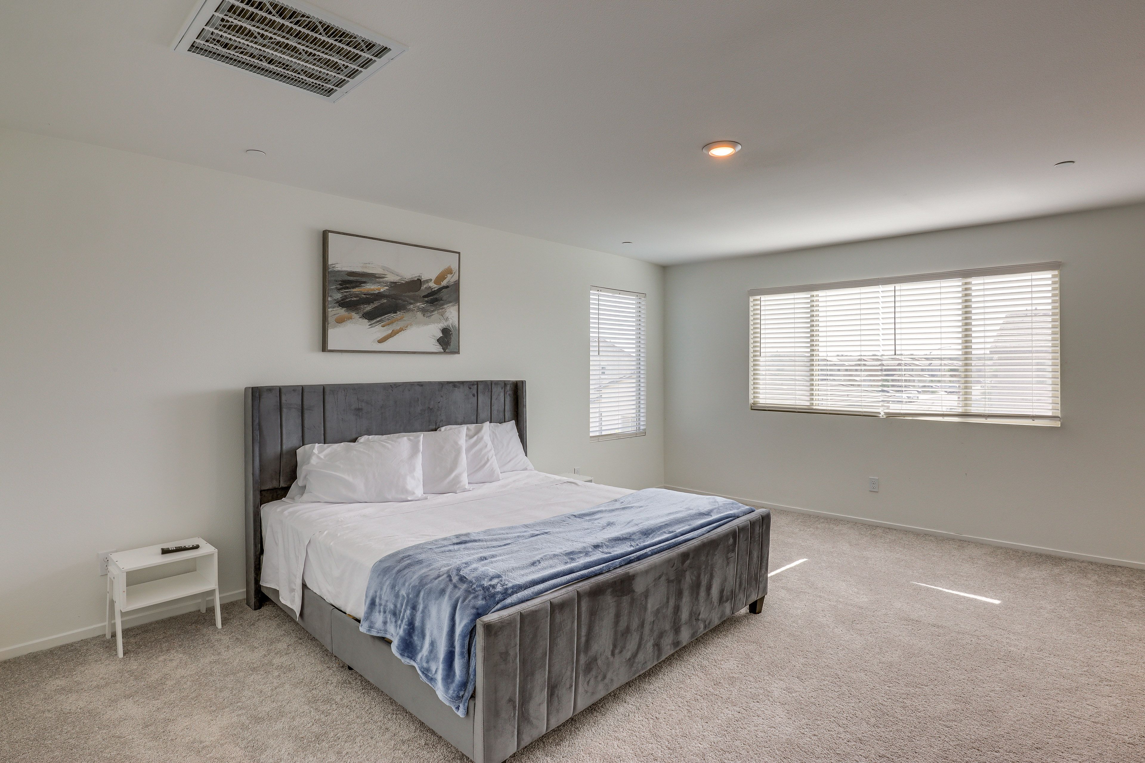 Bedroom 1 | King Bed | Linens Provided | En-Suite Bathroom | 2nd Floor