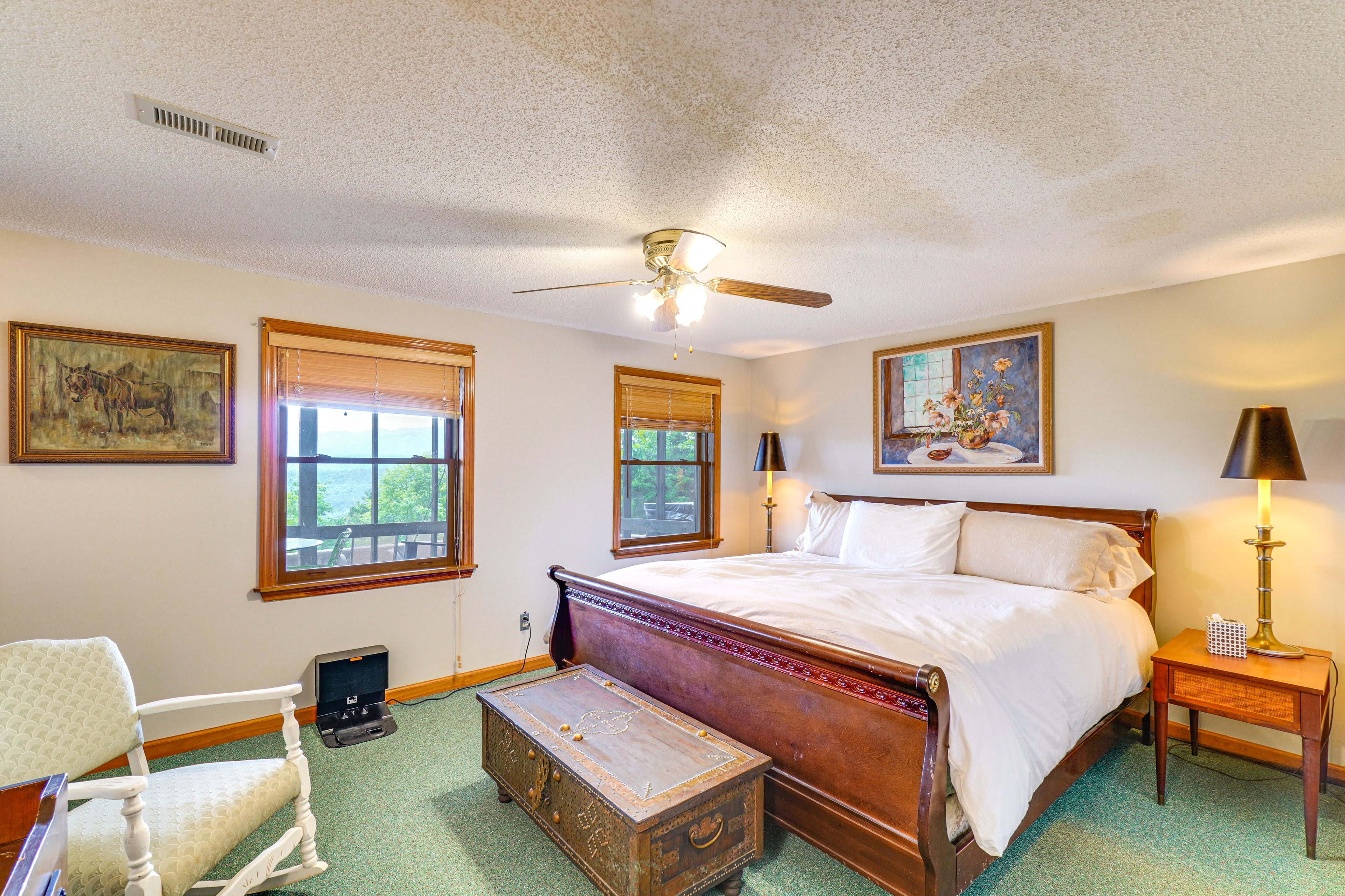 Bedroom 3 | King Bed | Basement Level
