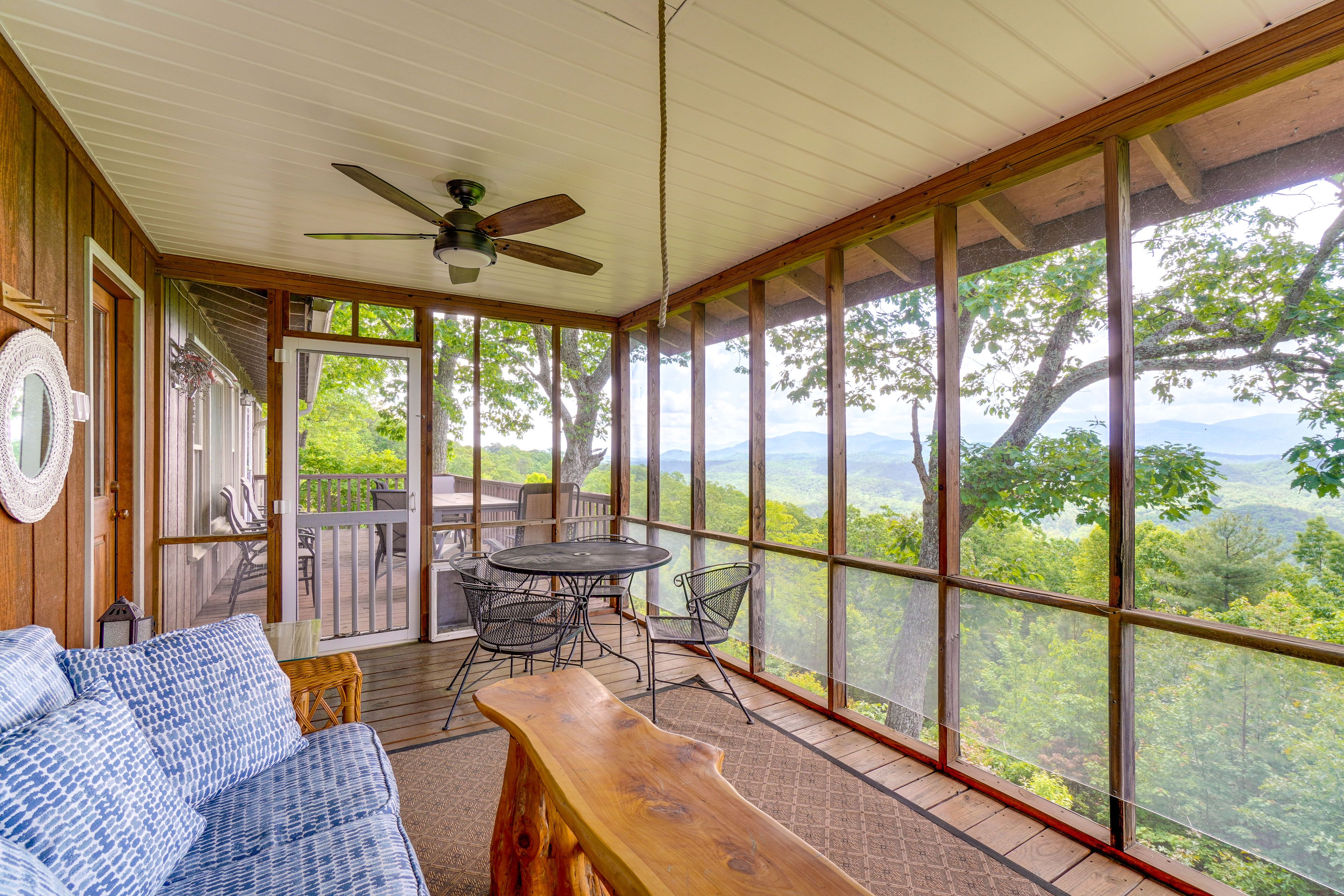 Screened Porch | Outdoor Seating
