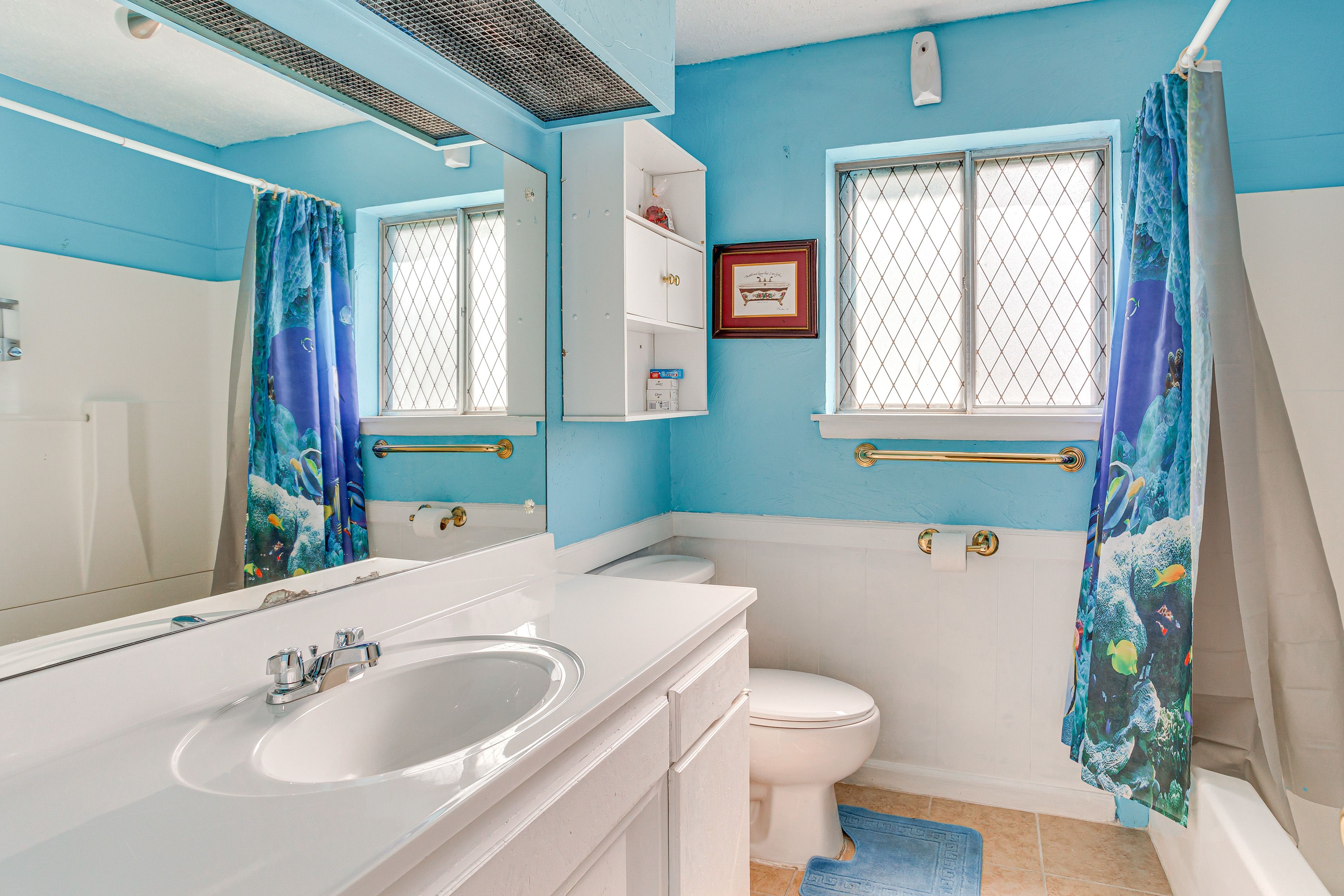 Full Bathroom