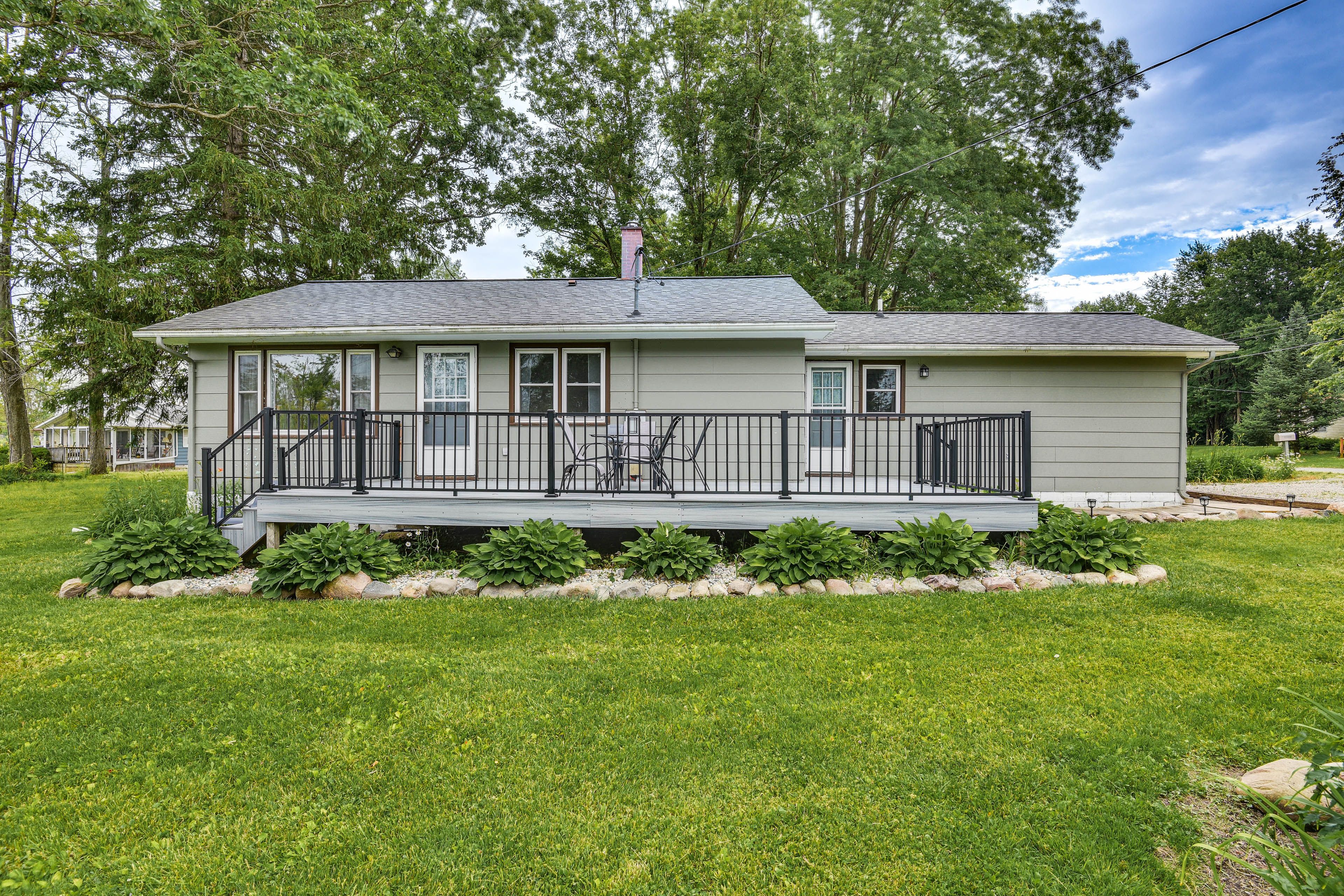 Reading Vacation Rental | 3BR | 2BA | 4 Steps to Enter | 1,200 Sq Ft