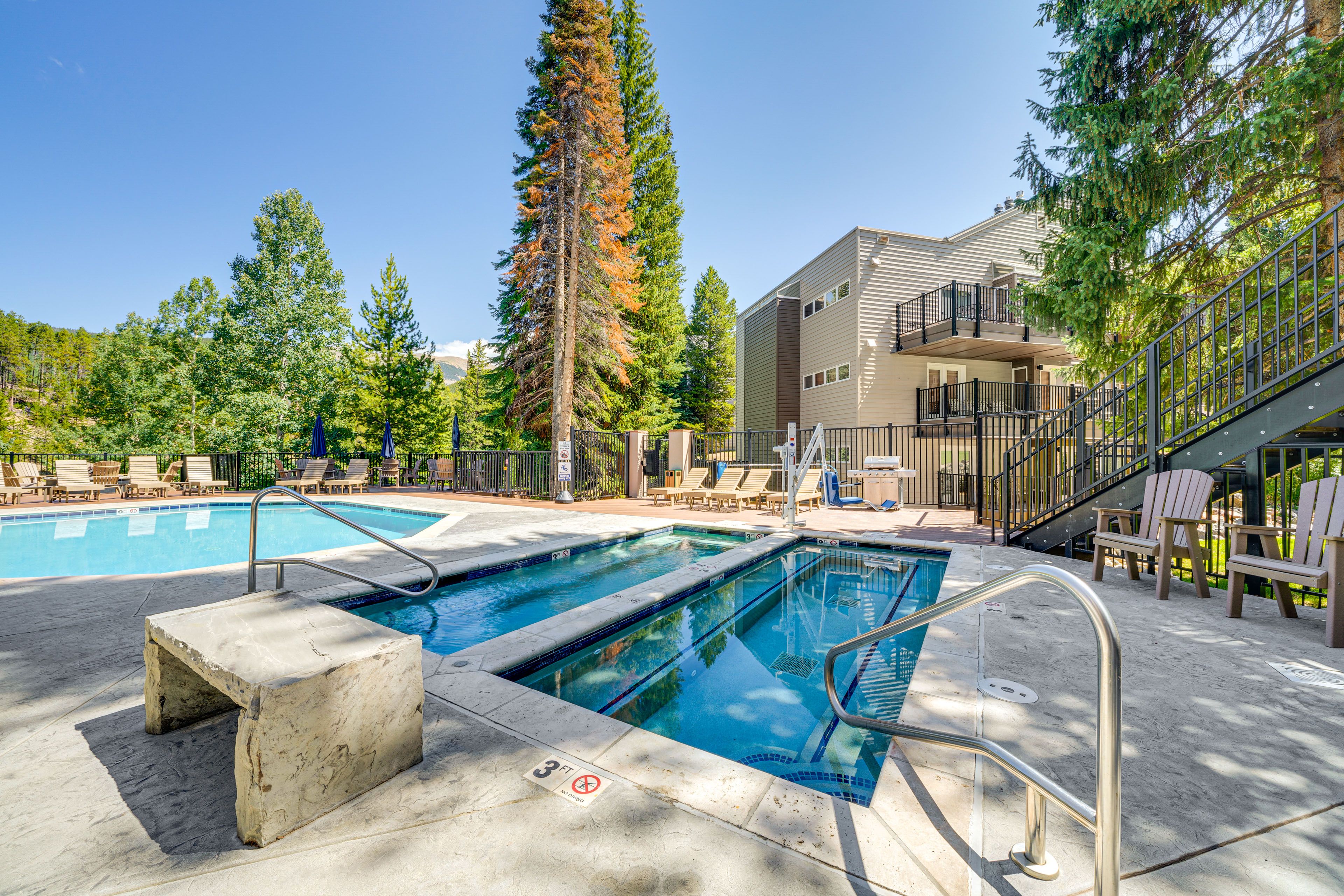 Iron Horse Resort | Community Amenities | Outdoor Pool
