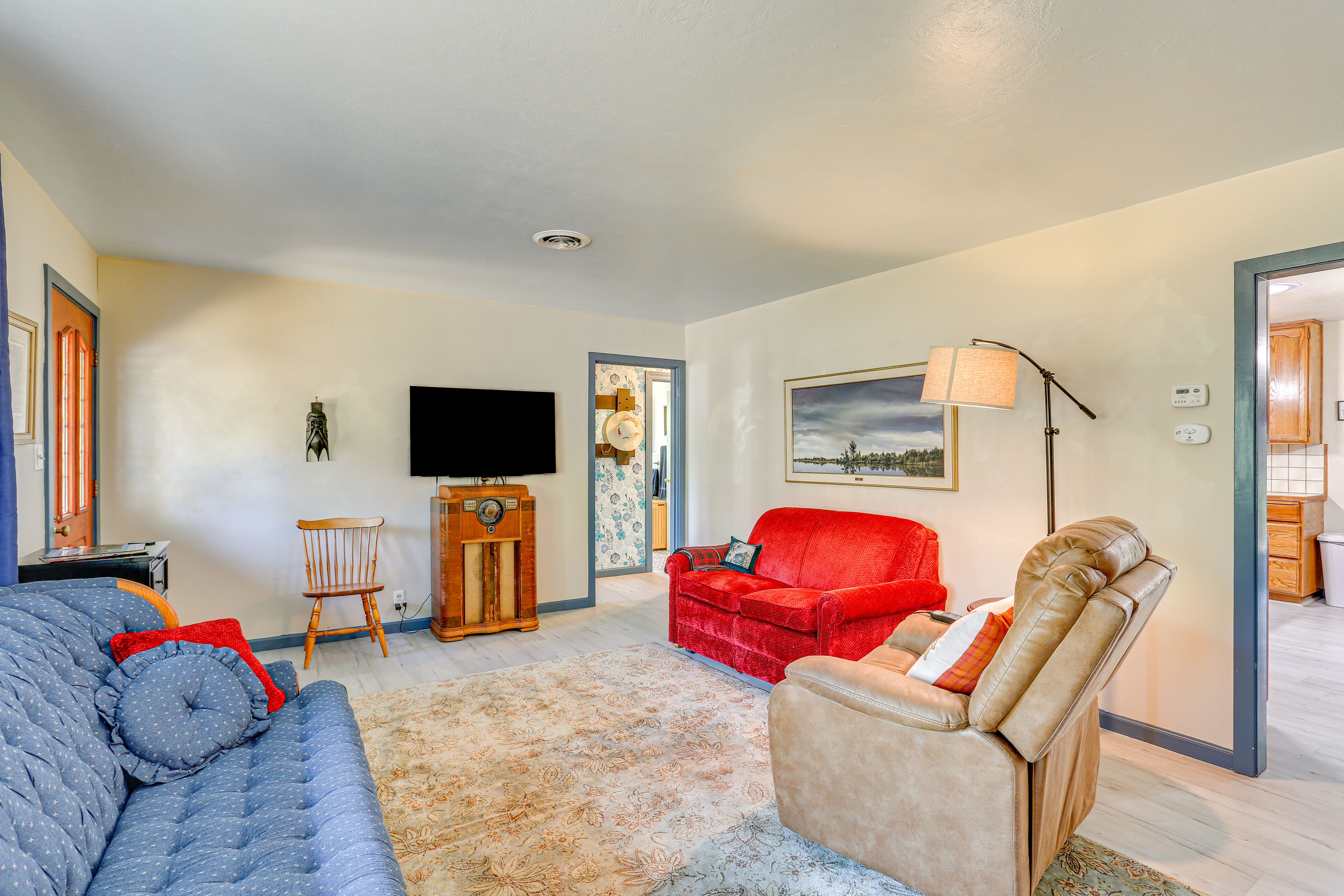 Living Room | Window A/C Units | Smart TV | Free WiFi