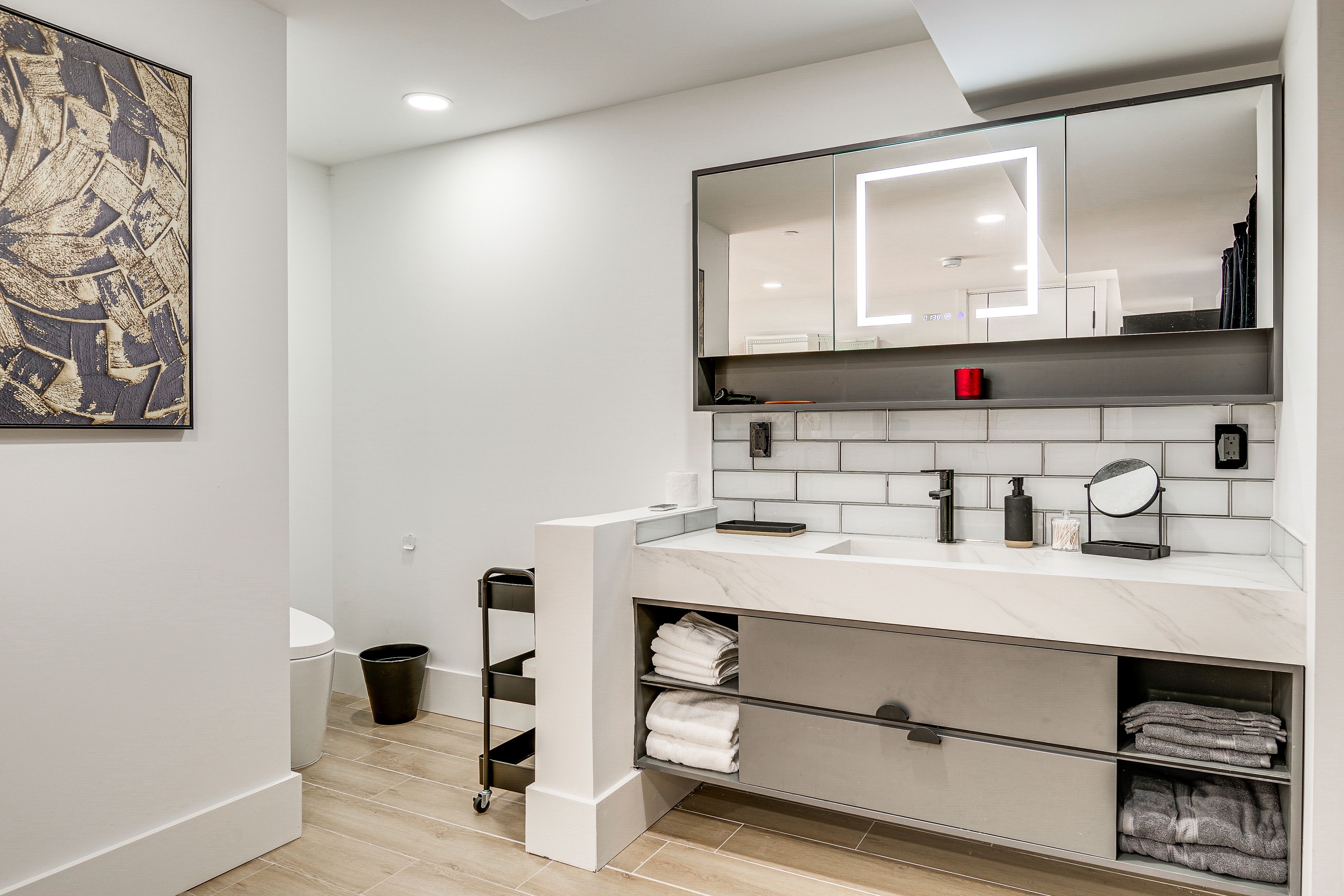 Full Bathroom | Complimentary Toiletries