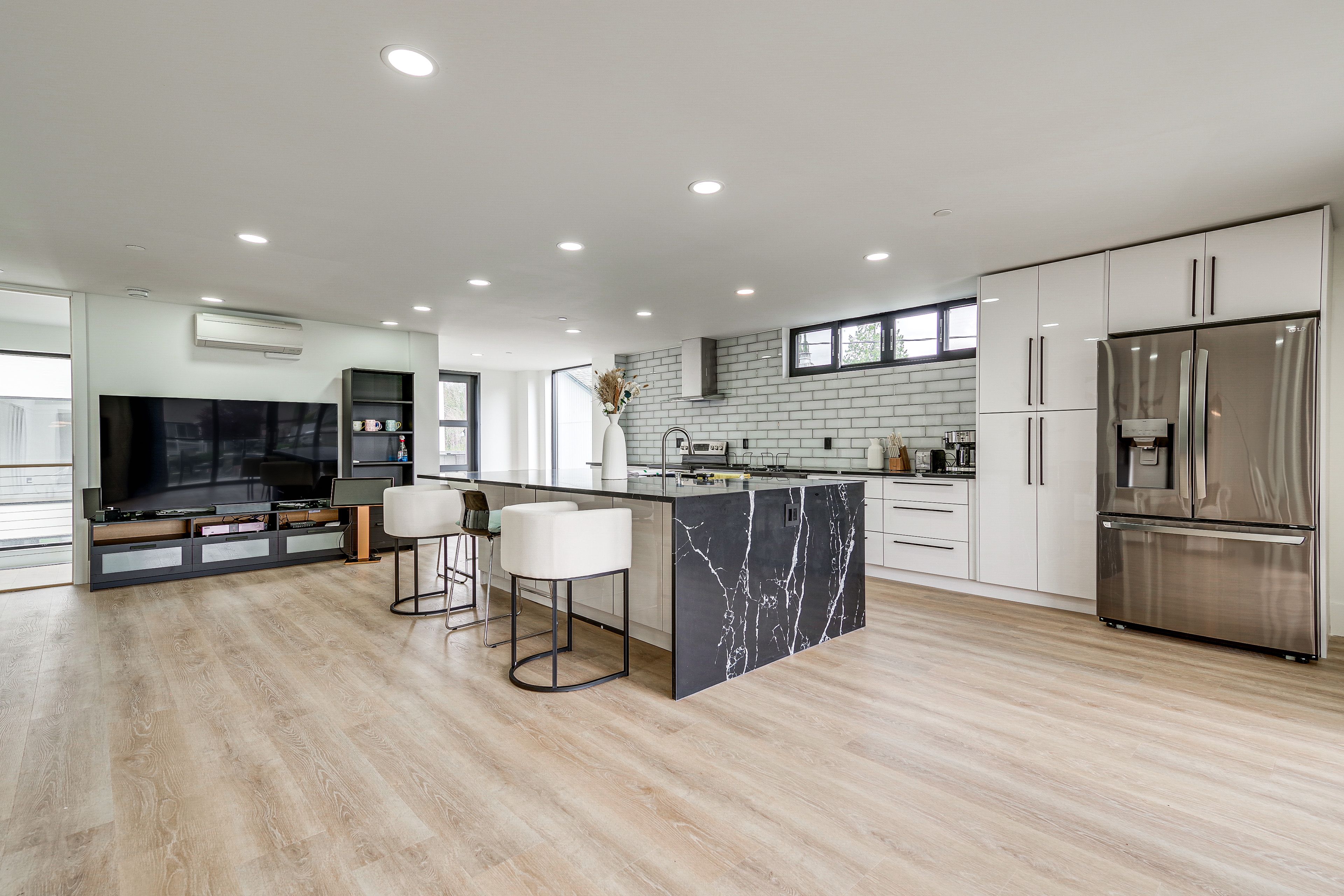 Living Area | Dining Bar | Kitchen