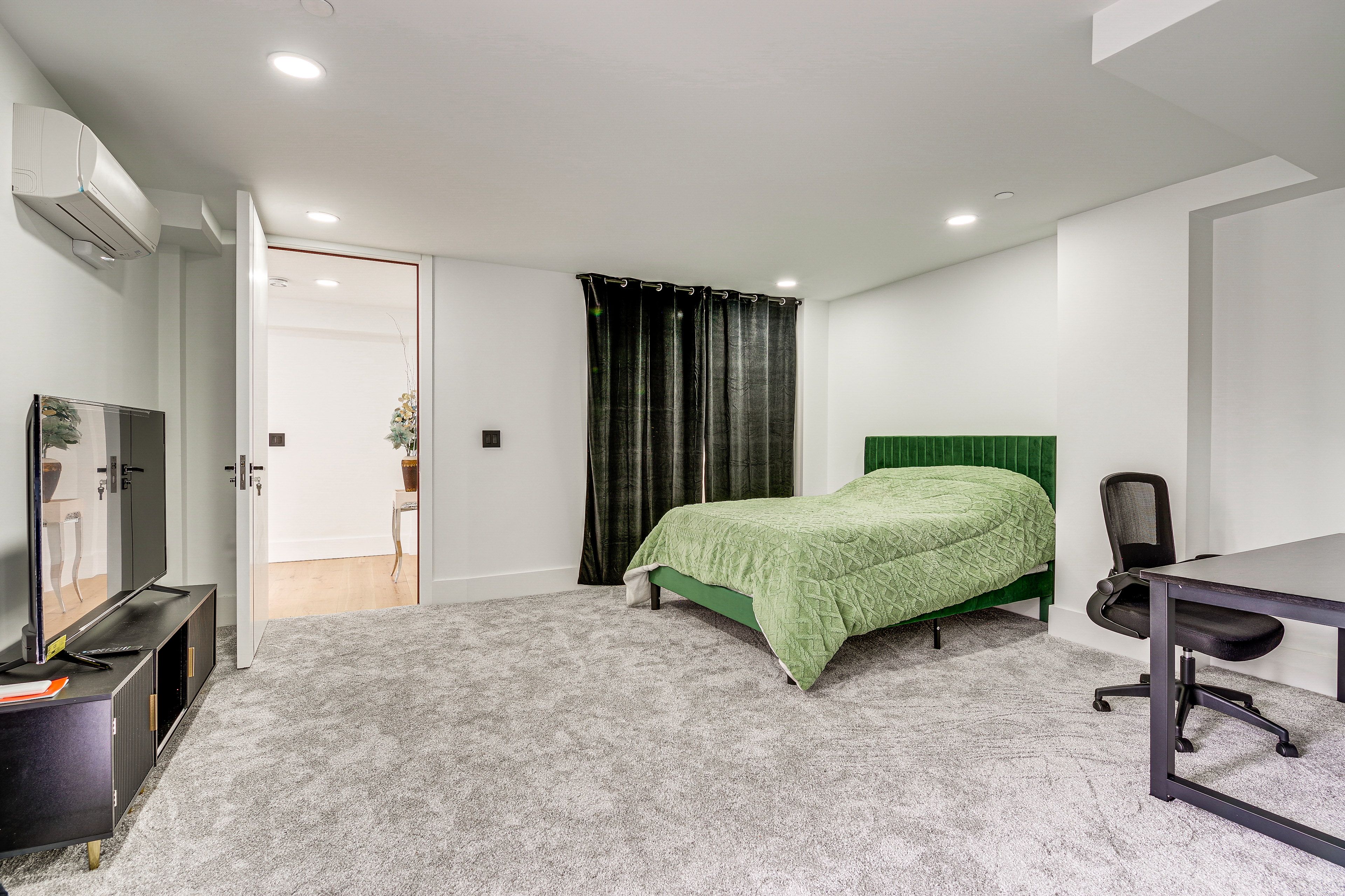 Bedroom 2 | Queen Bed | Twin Sleeper Sofa | Smart TV | Laptop Workspace
