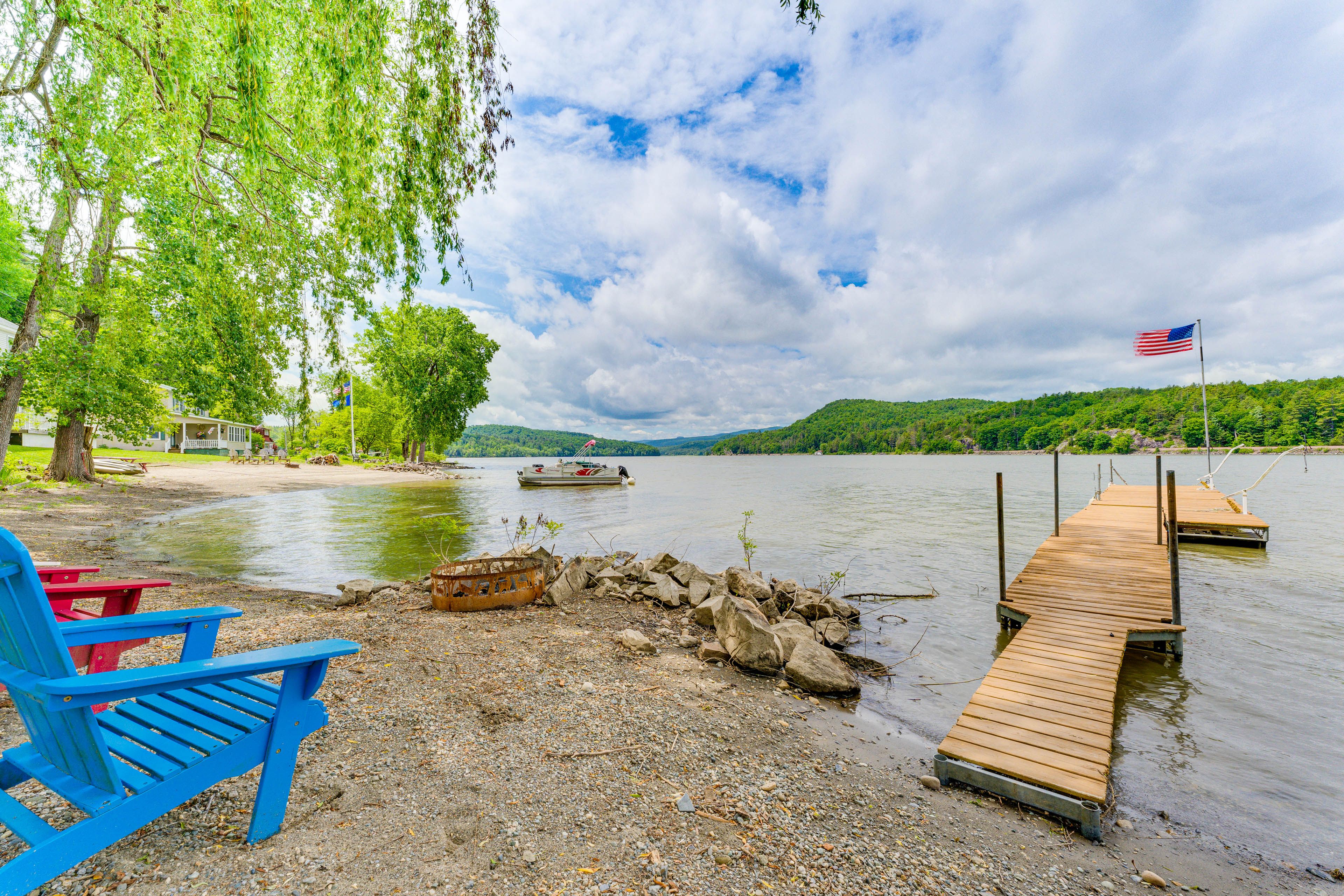 Fire Pit & Dock | 2-Story Home