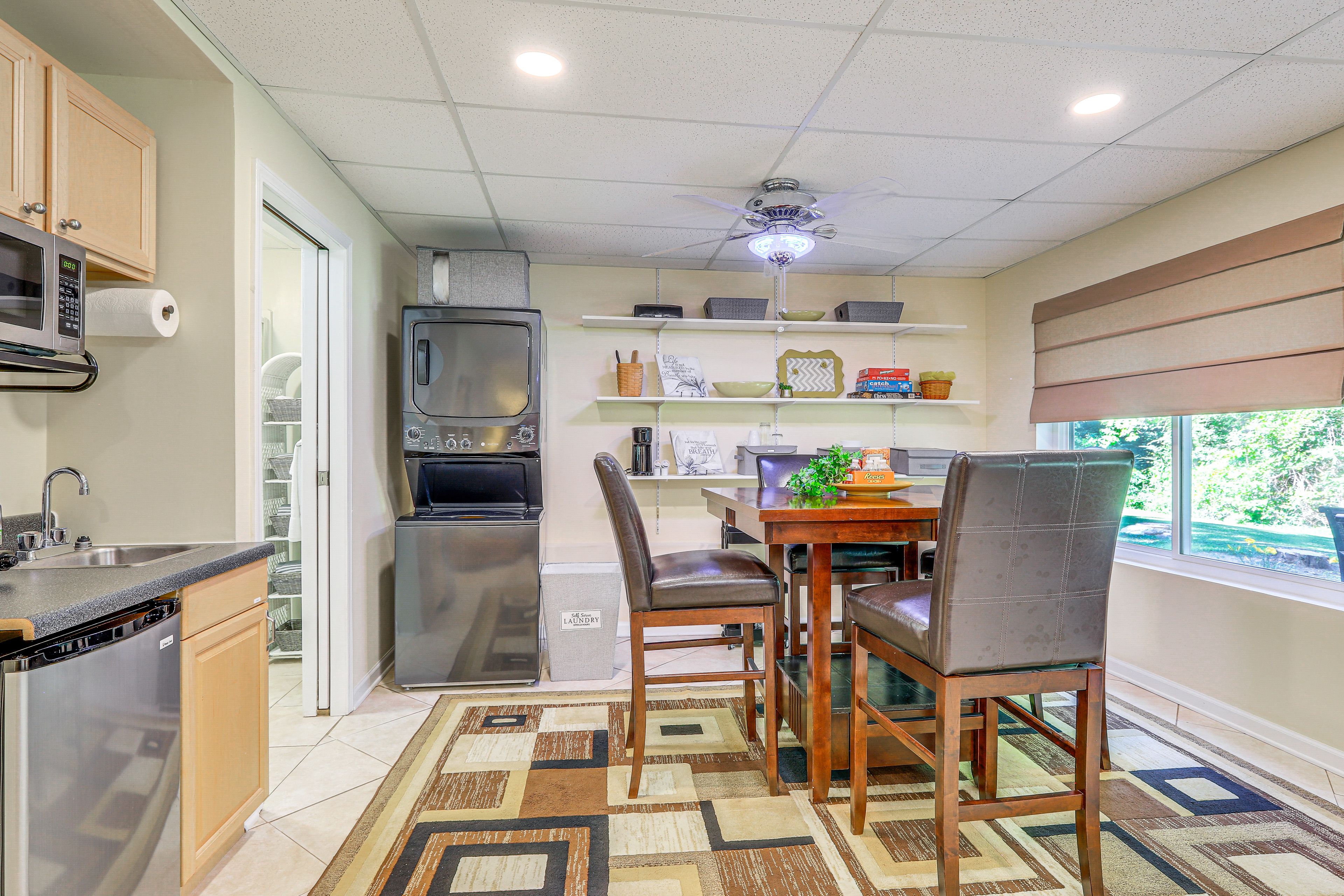Studio | Washer & Dryer | Central A/C & Heating